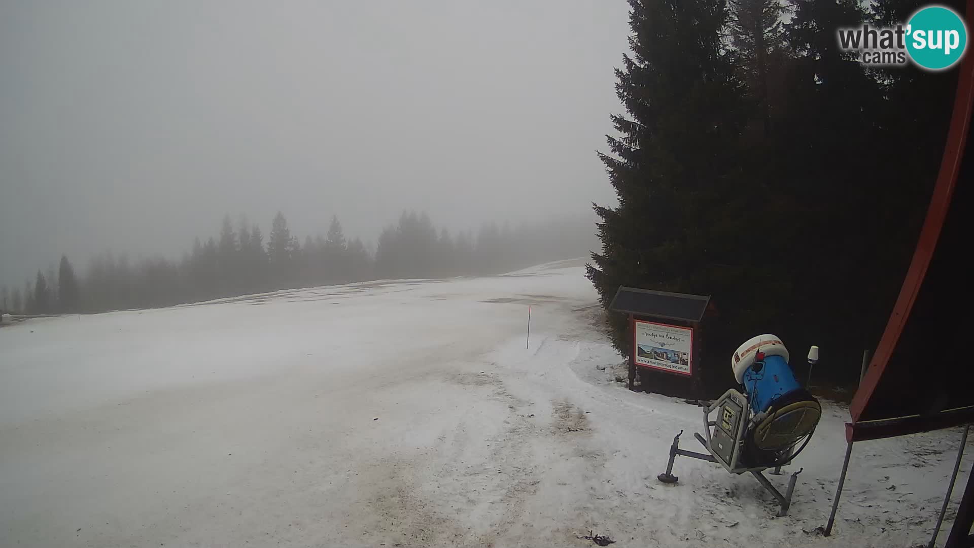 Smučarska šola Novinar – spletna kamera smučišče Cerkno