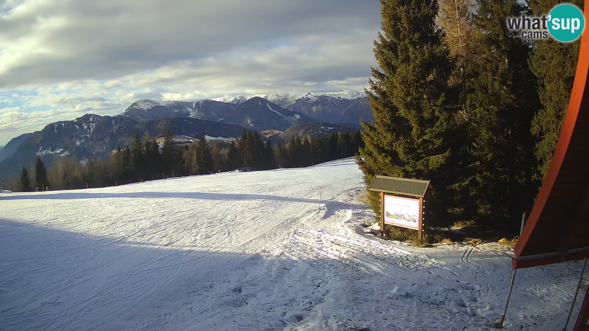 Ski school Novinar – webcam ski resort Cerkno – Slovenia