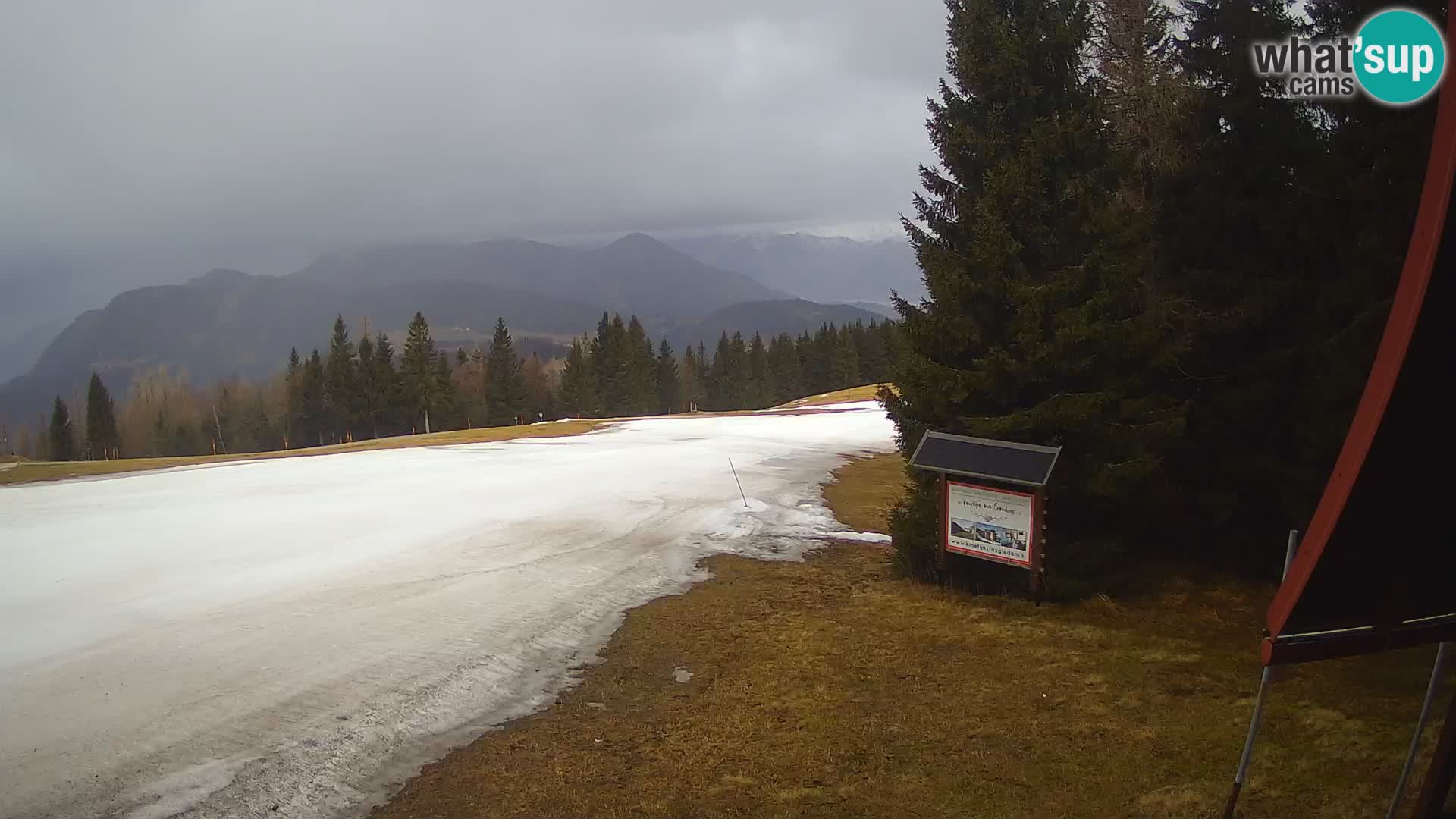 Escuela de esquí Novinar – estación de esquí webcam Cerkno – Eslovenia