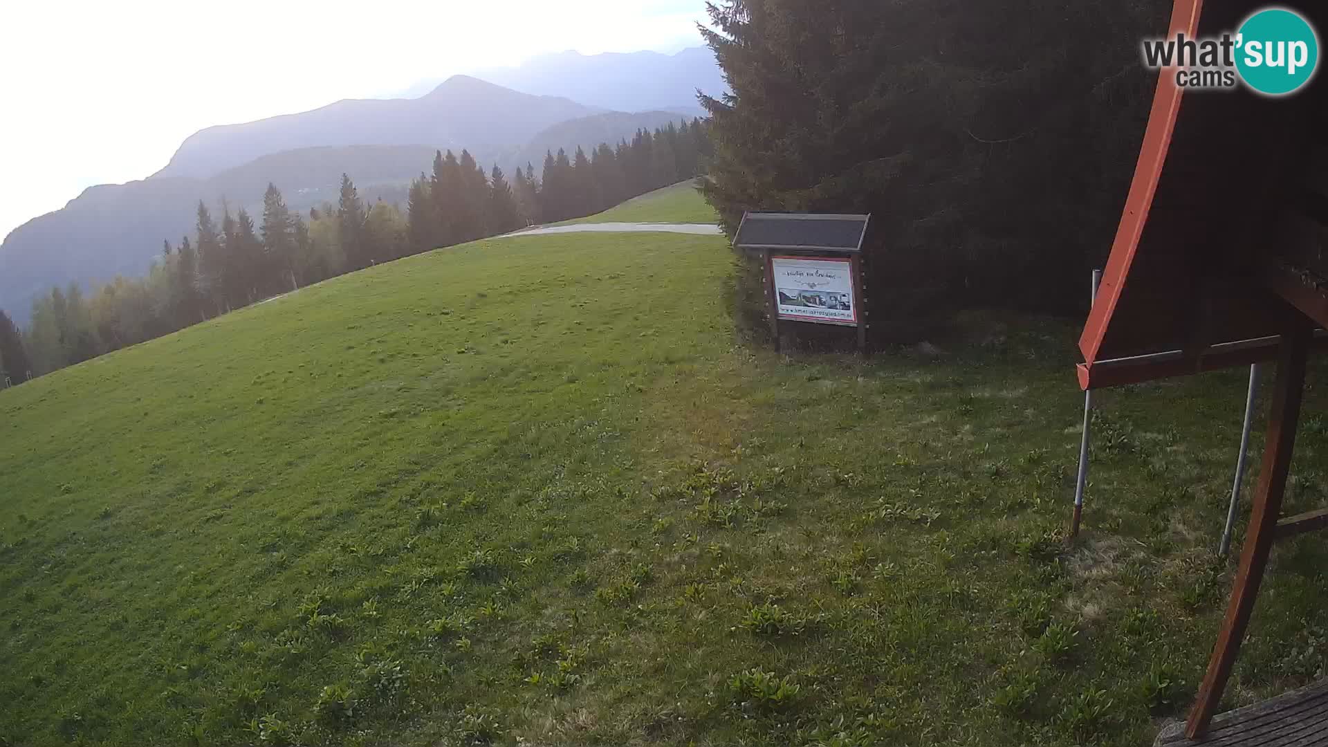 Smučarska šola Novinar – spletna kamera smučišče Cerkno