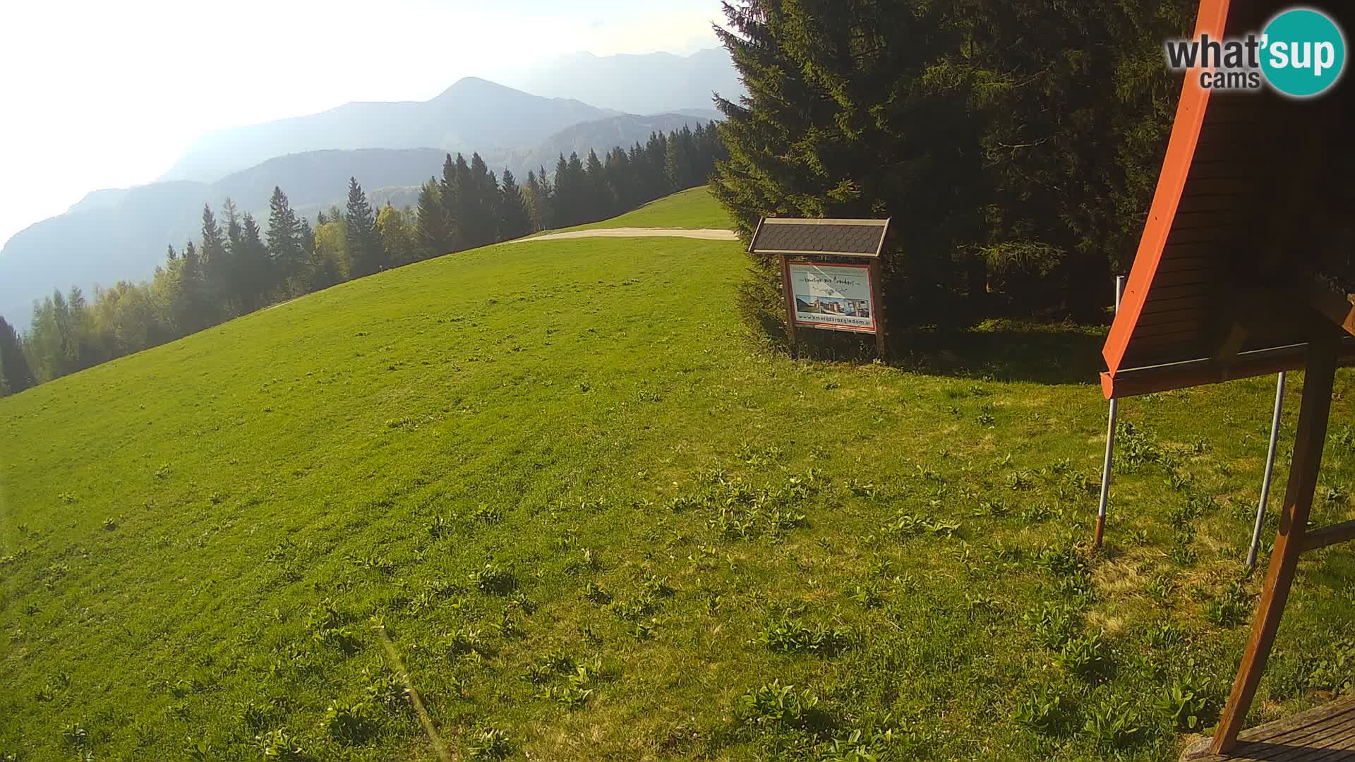 Smučarska šola Novinar – spletna kamera smučišče Cerkno