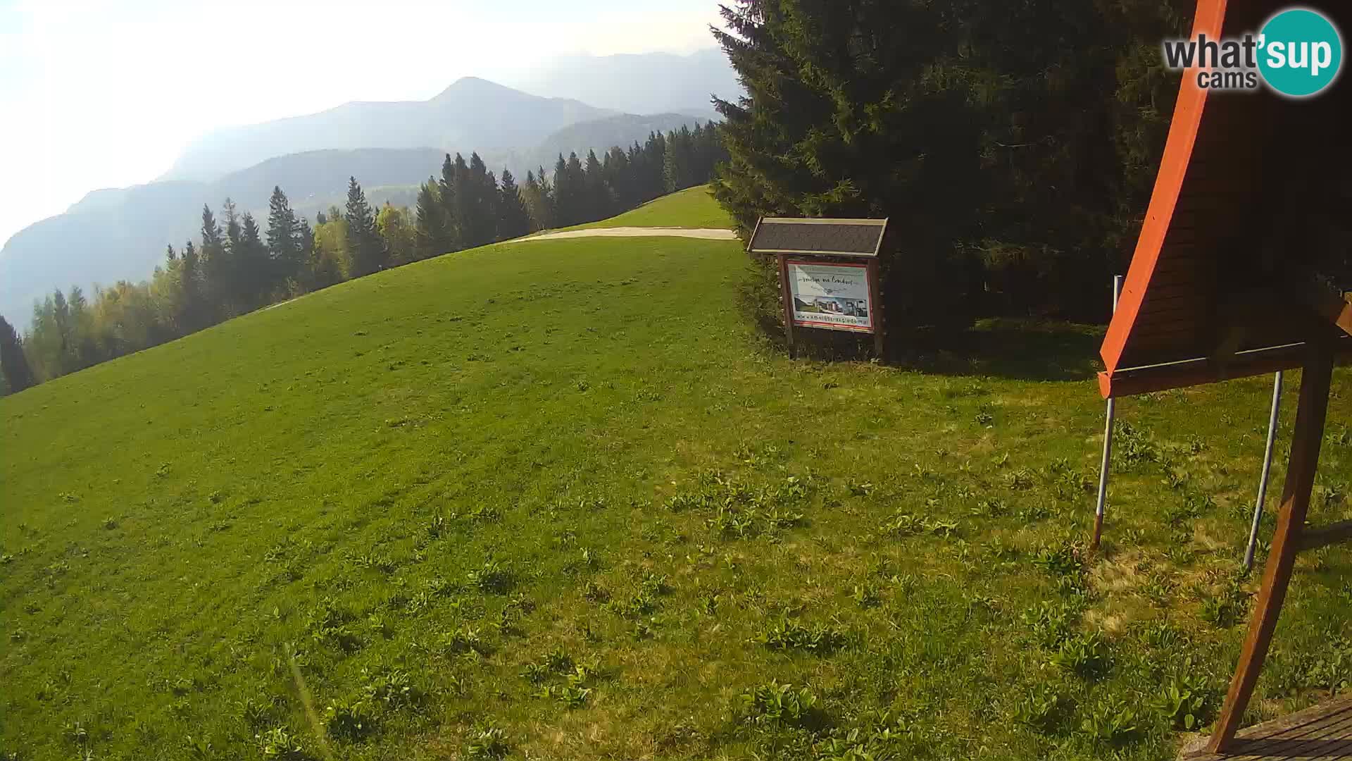 Smučarska šola Novinar – spletna kamera smučišče Cerkno