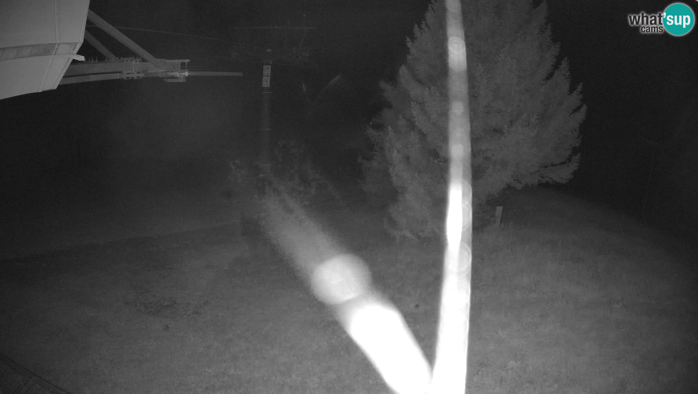 Smušišče Cerkno spletna kamera Lom zgornja proga