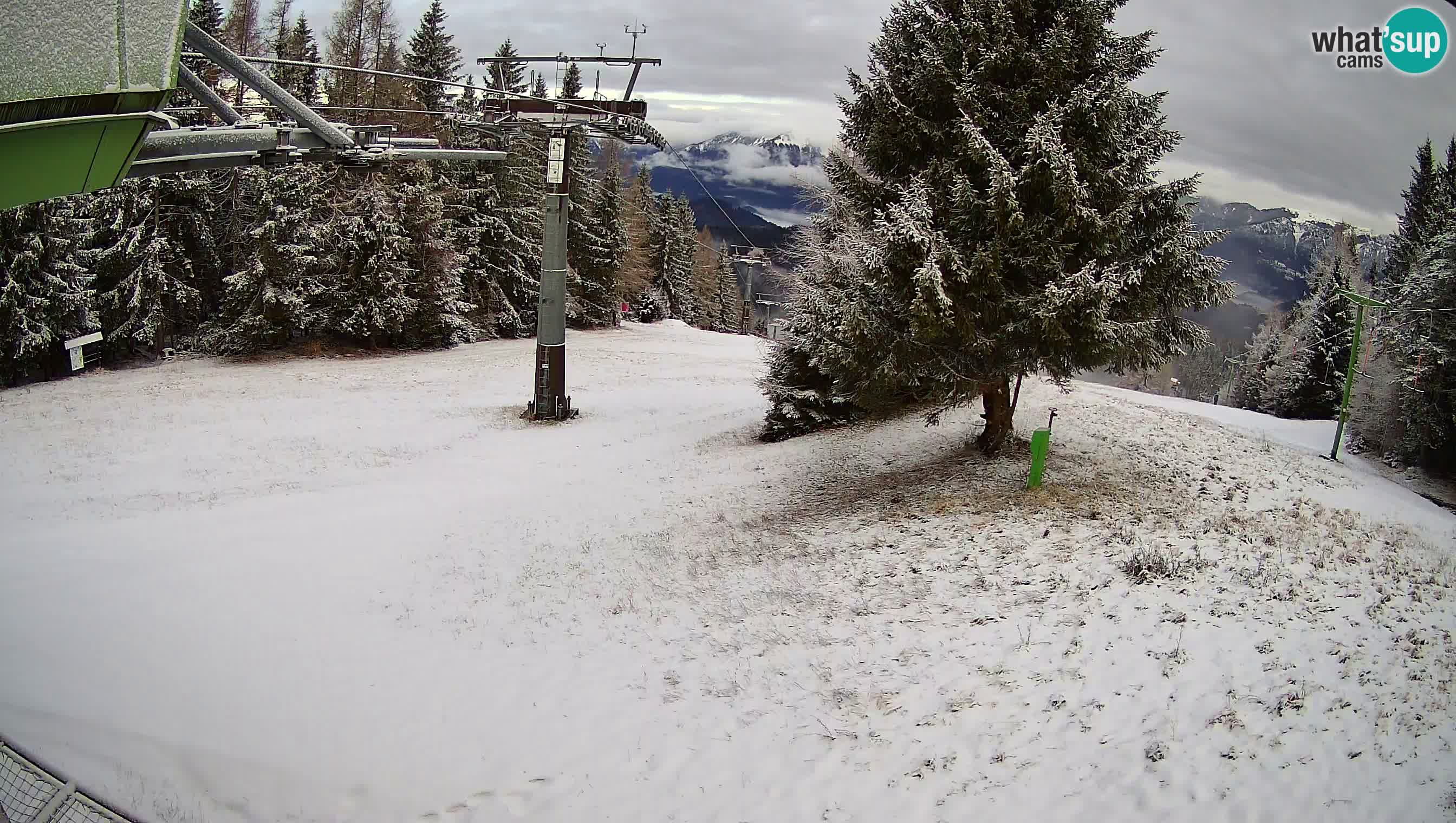 Skijalište Cerkno web kamera Lom – Slovenija