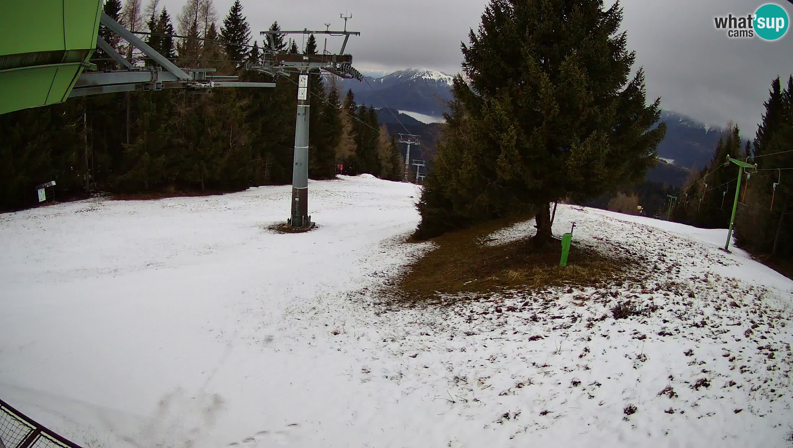 Skizentrum webcam Cerkno Lom – Slowenien