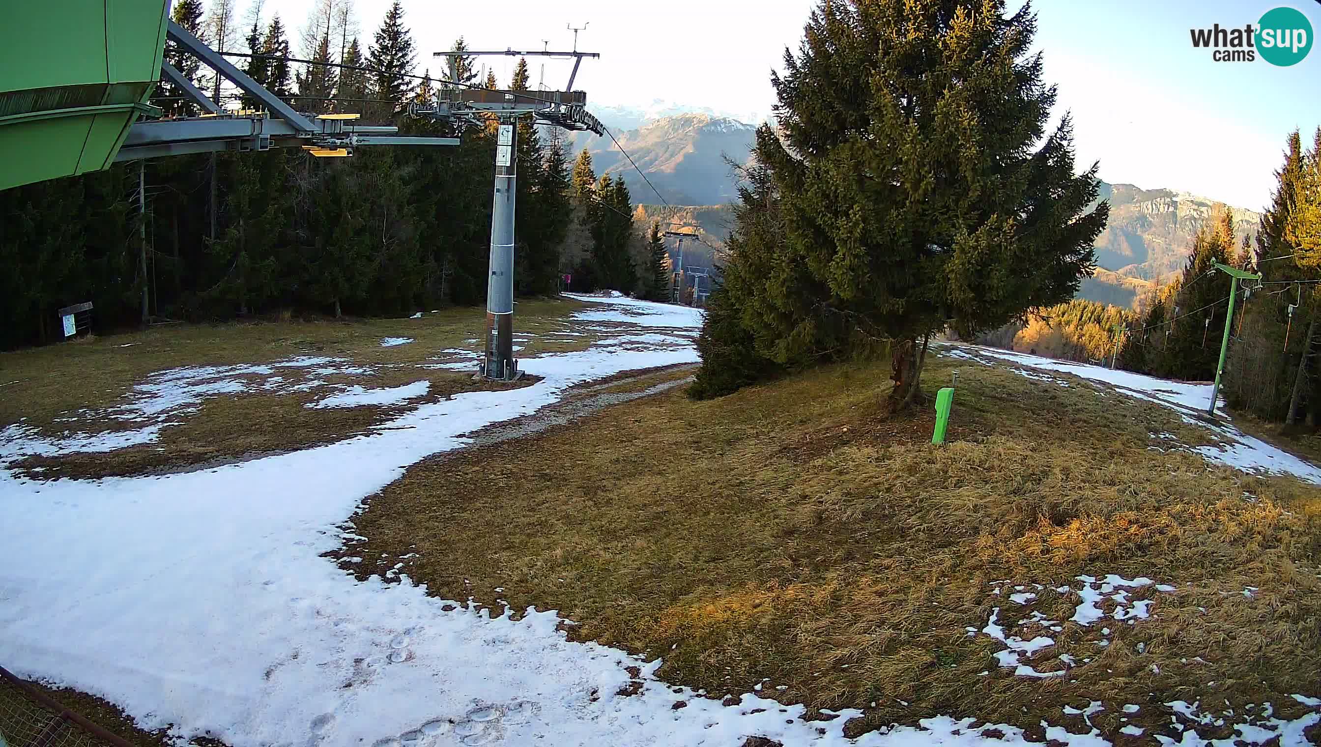 Cámara en vivo Estación de esquí de Cerkno Lom – Eslovenia