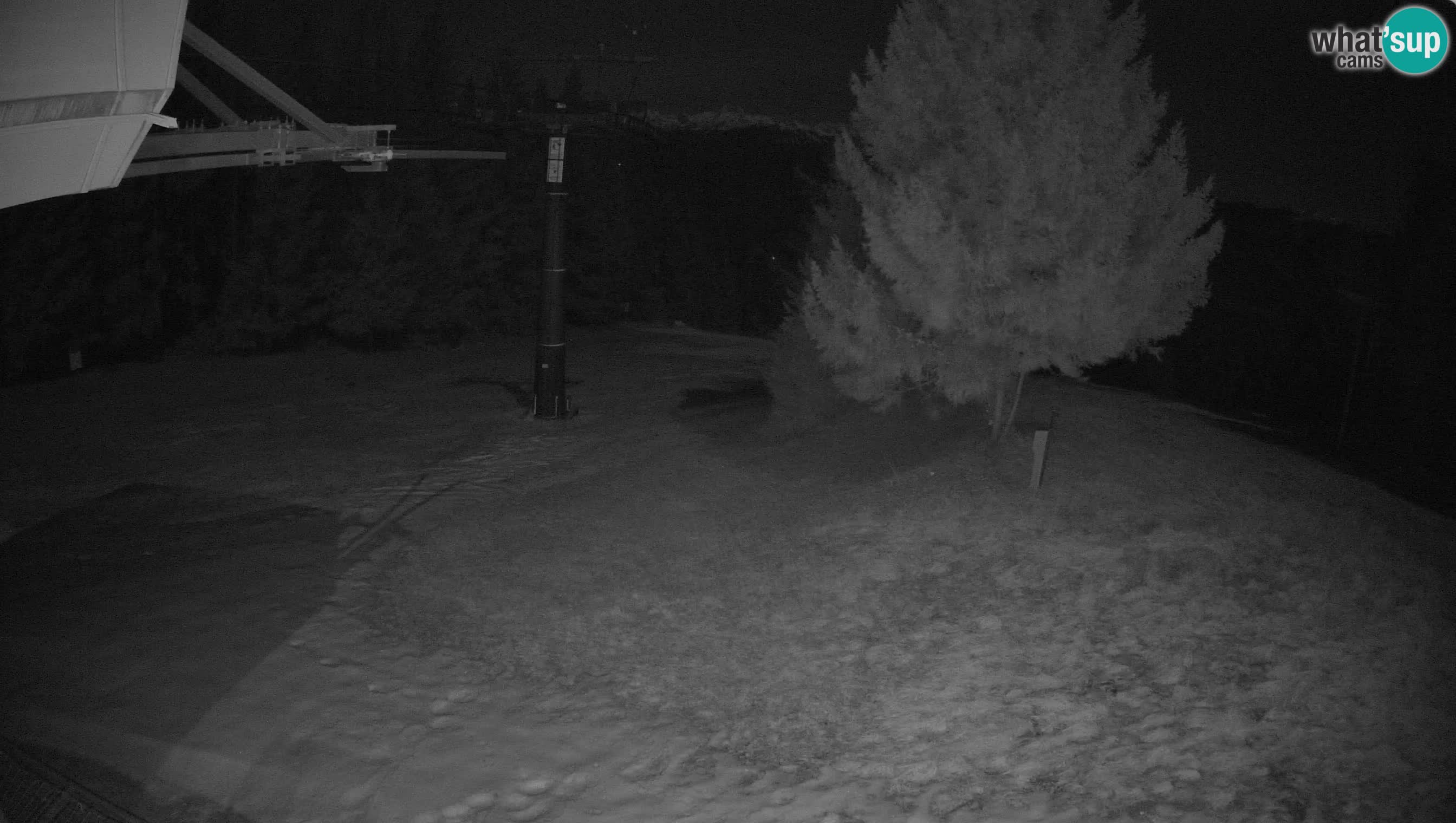 Smušišče Cerkno spletna kamera Lom zgornja proga