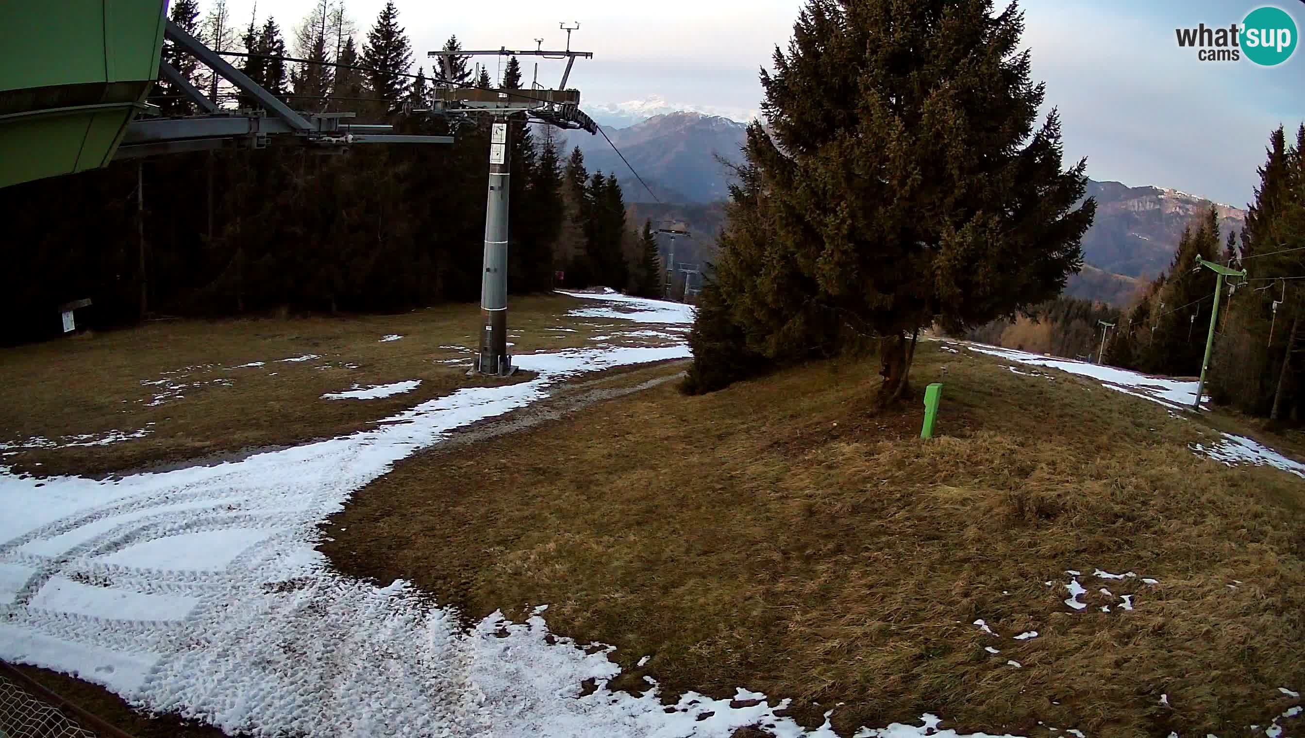 Smušišče Cerkno spletna kamera Lom zgornja proga