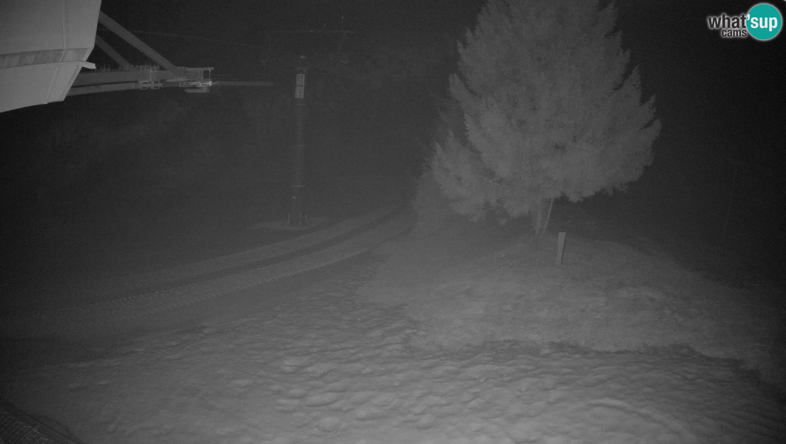 Smušišče Cerkno spletna kamera Lom zgornja proga