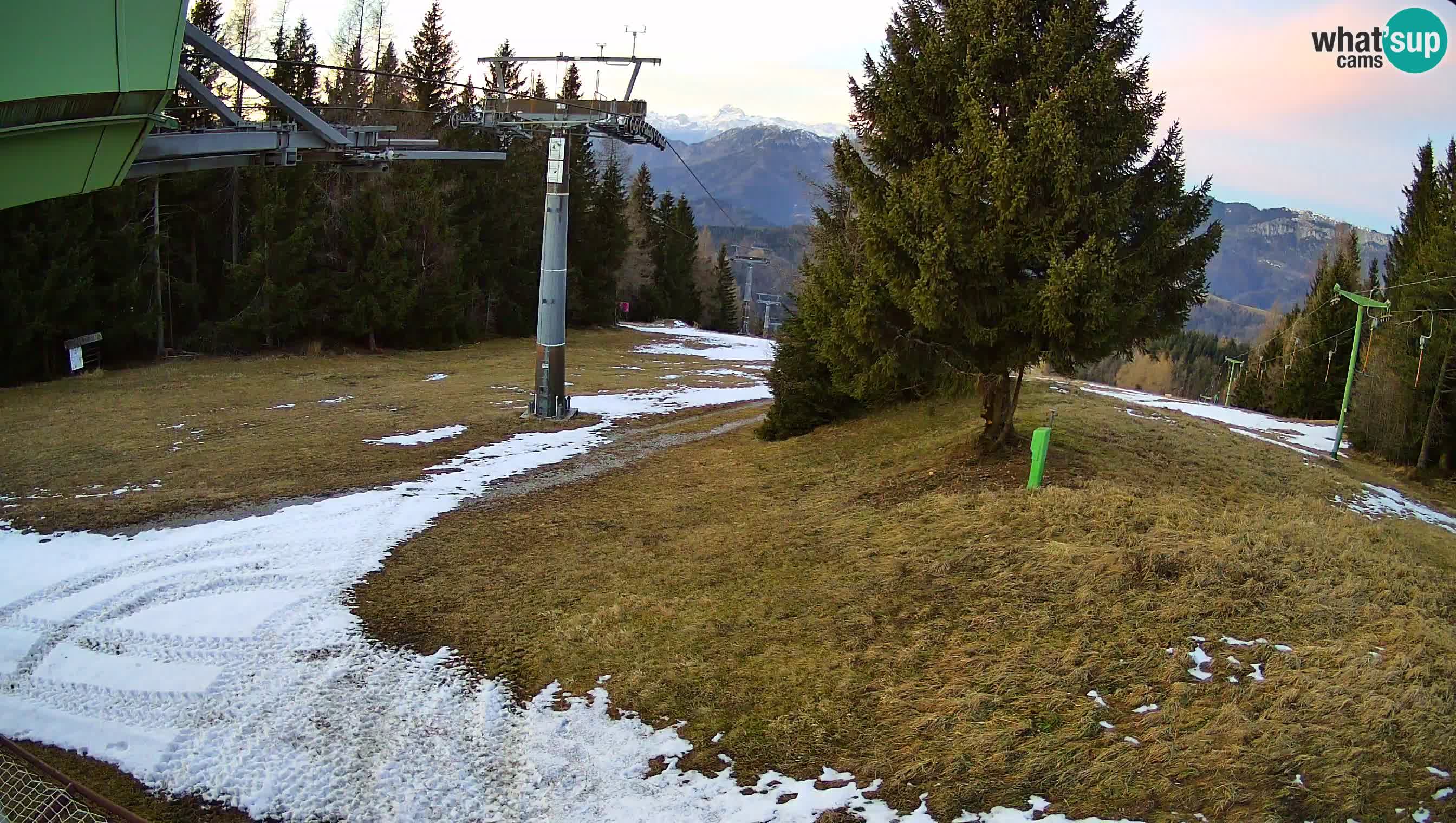 Skizentrum webcam Cerkno Lom – Slowenien