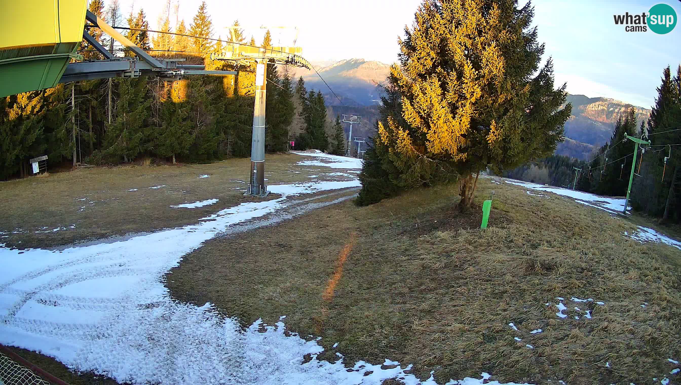 Skijalište Cerkno web kamera Lom – Slovenija