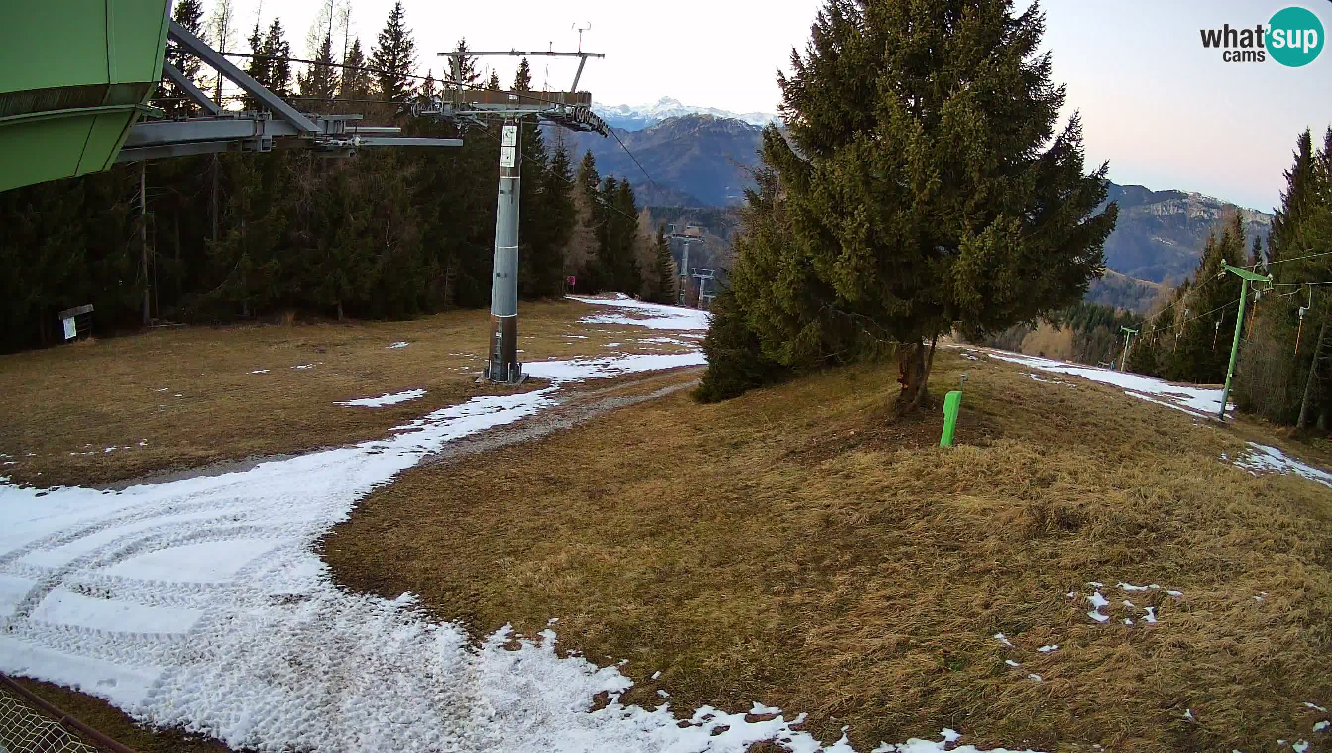 Smušišče Cerkno spletna kamera Lom zgornja proga