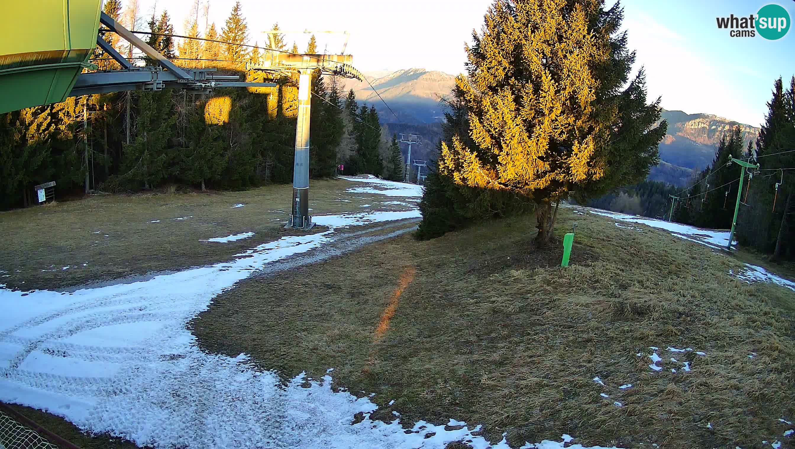 Smušišče Cerkno spletna kamera Lom zgornja proga
