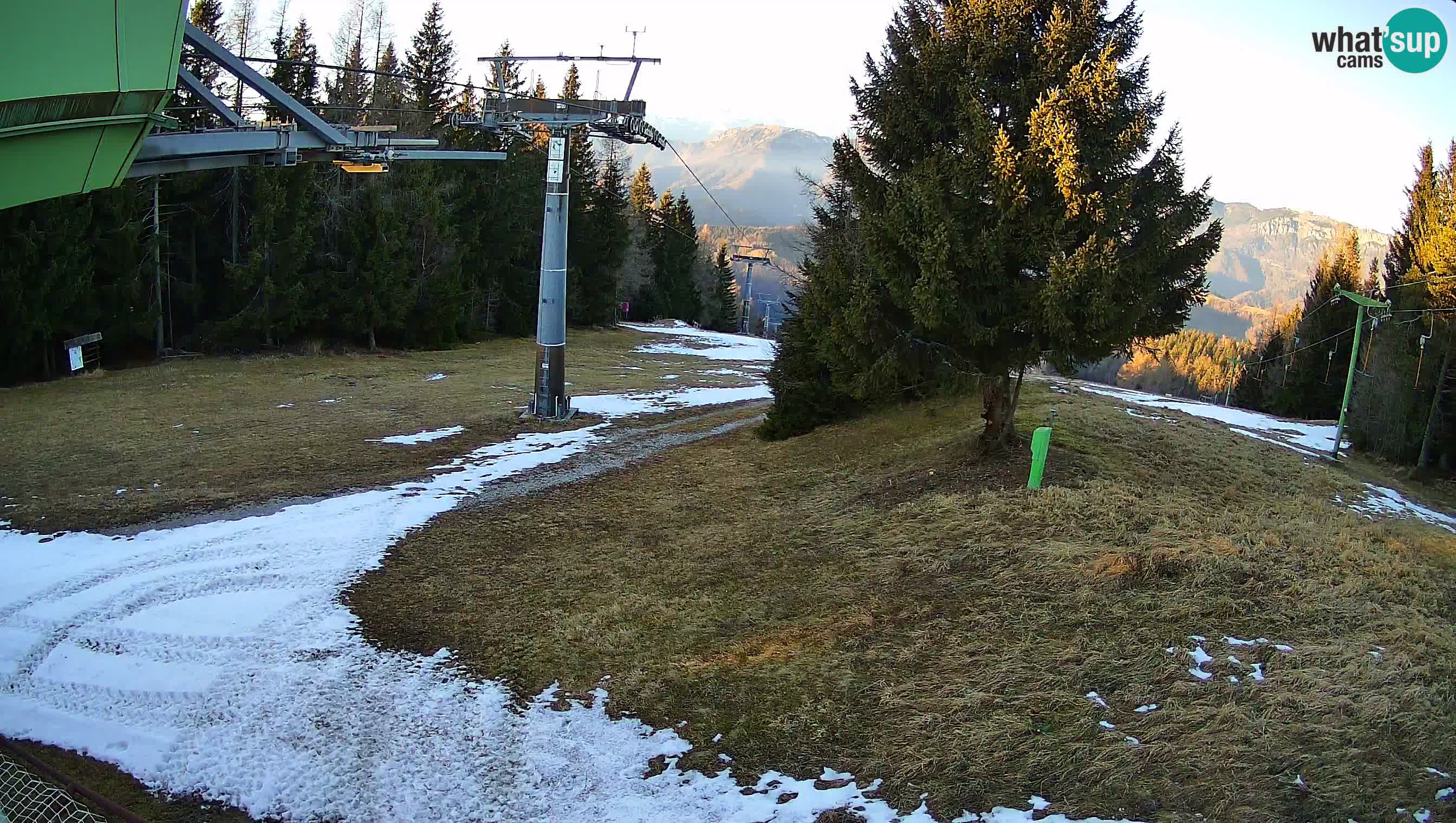 Skijalište Cerkno web kamera Lom – Slovenija