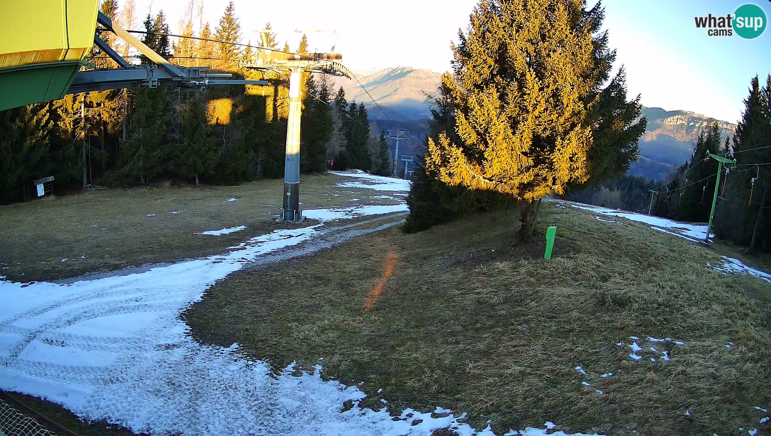 Smušišče Cerkno spletna kamera Lom zgornja proga