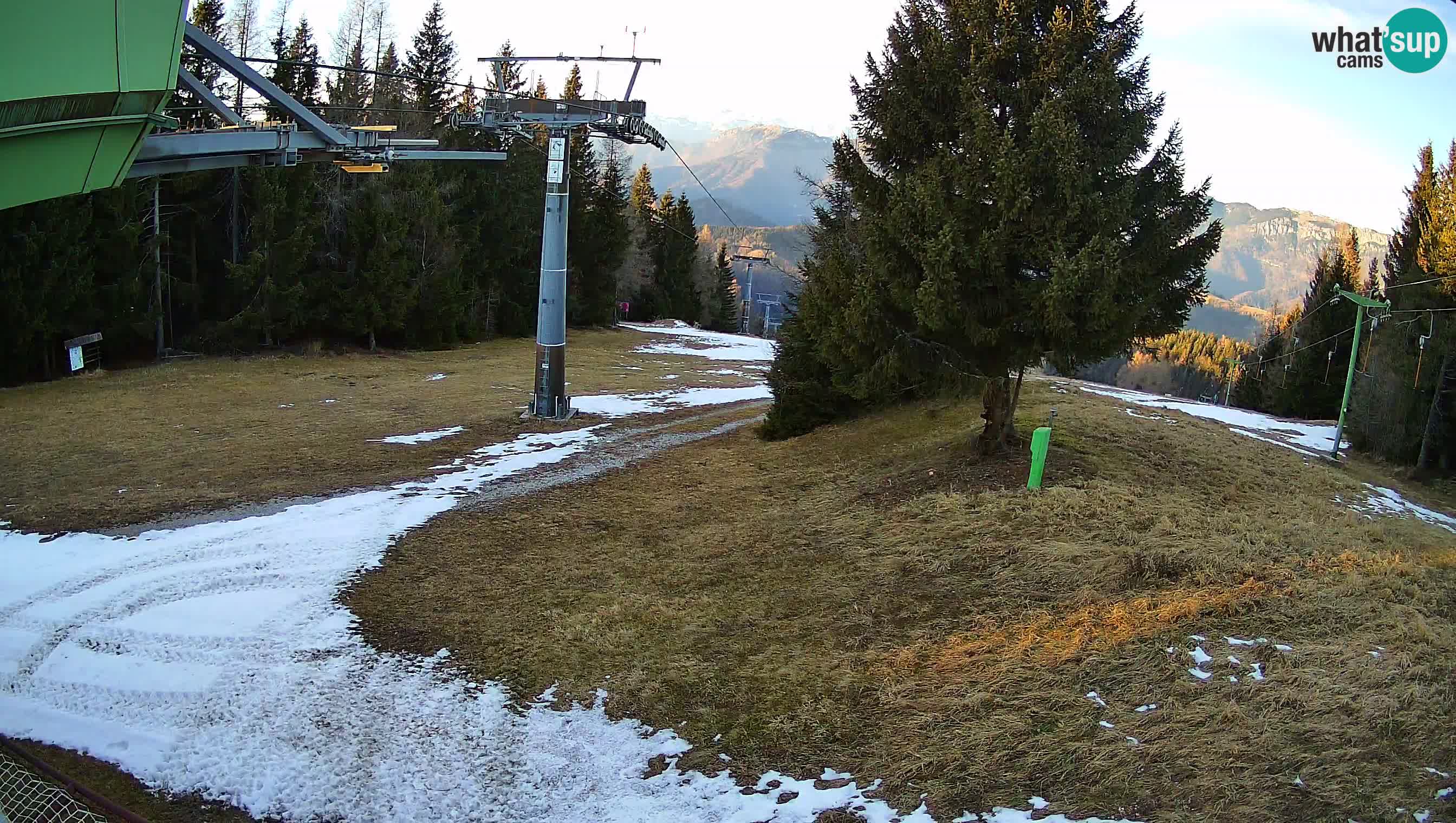Cámara en vivo Estación de esquí de Cerkno Lom – Eslovenia