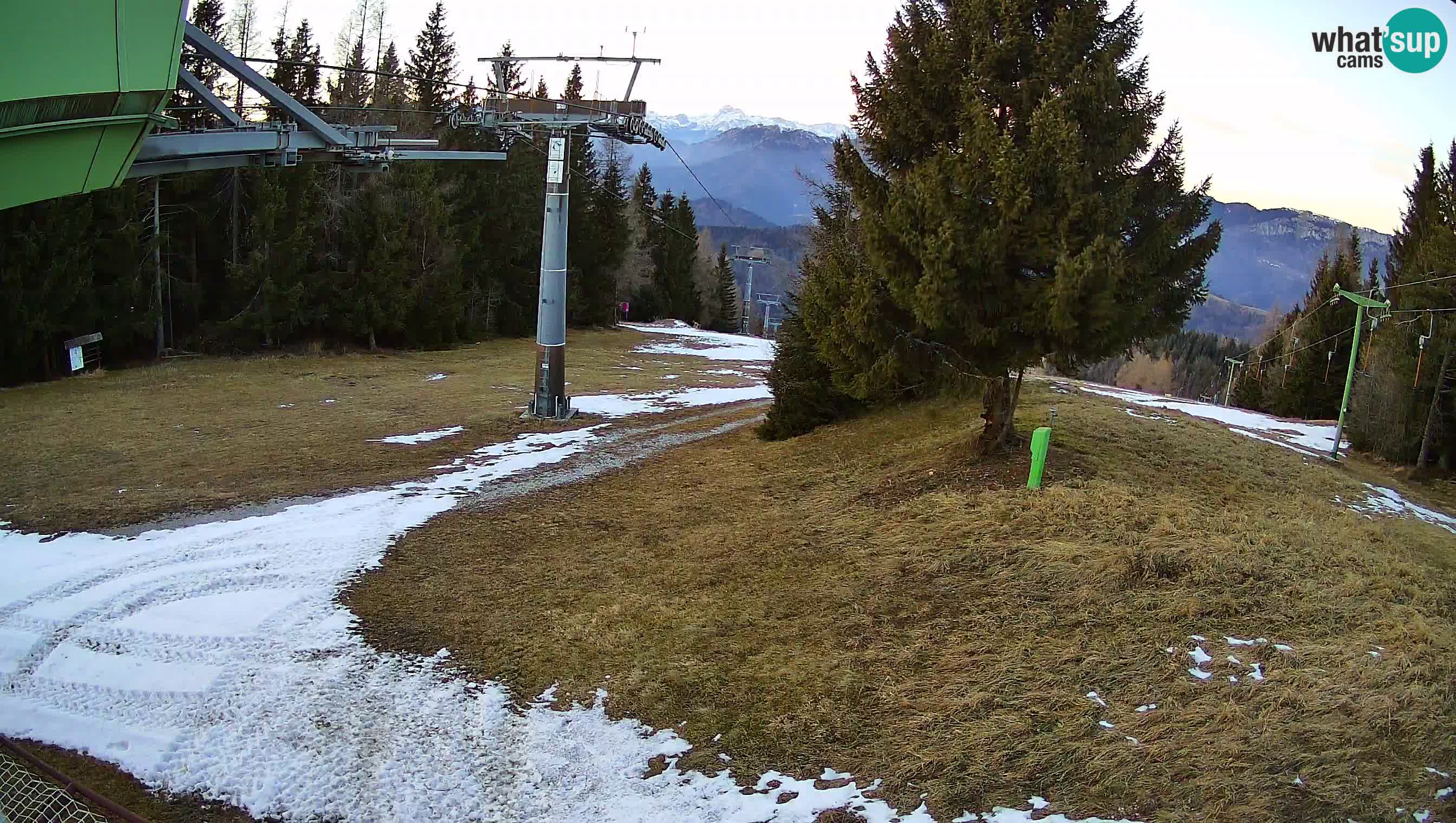 Skijalište Cerkno web kamera Lom – Slovenija