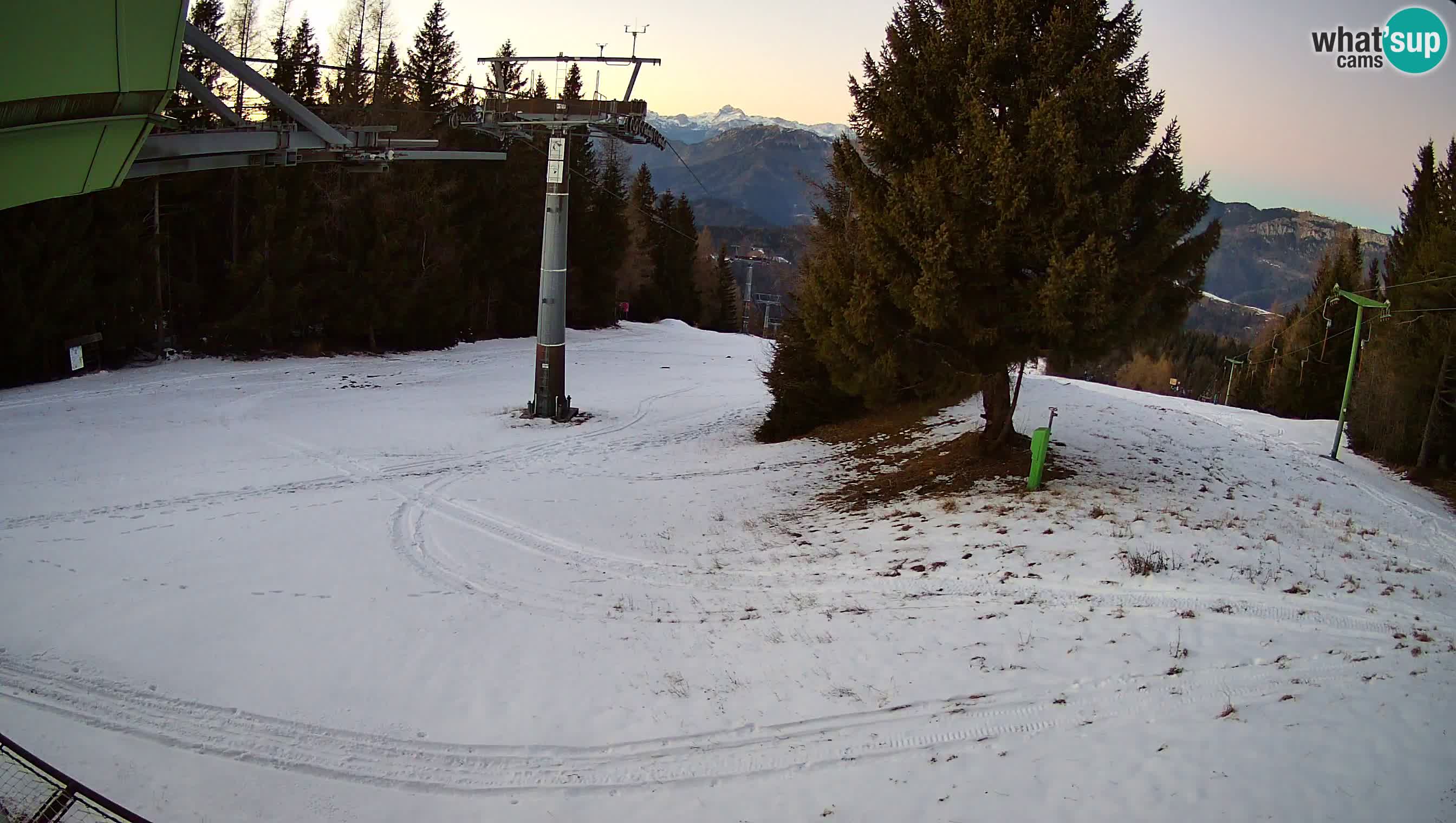 Skizentrum webcam Cerkno Lom – Slowenien