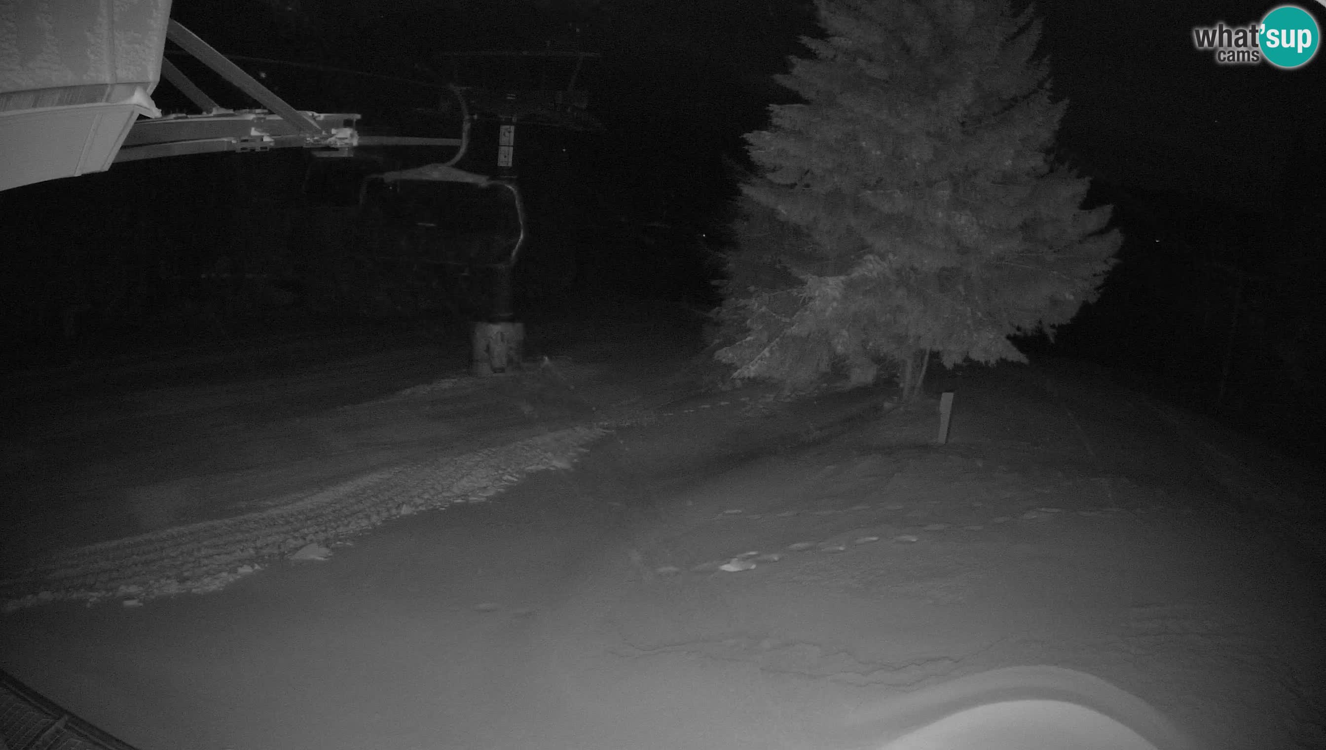 Smušišče Cerkno spletna kamera Lom zgornja proga