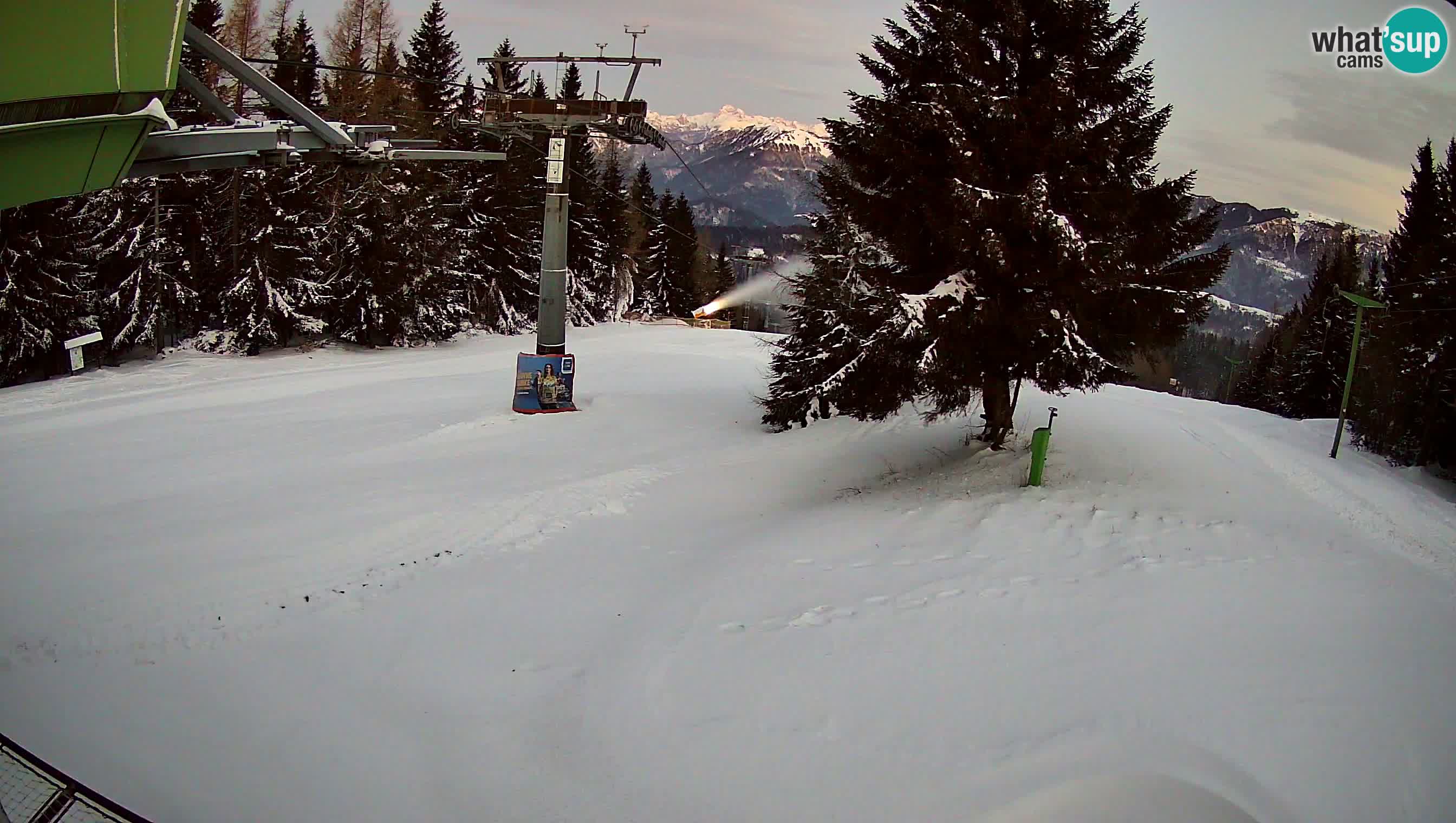 Skizentrum webcam Cerkno Lom – Slowenien