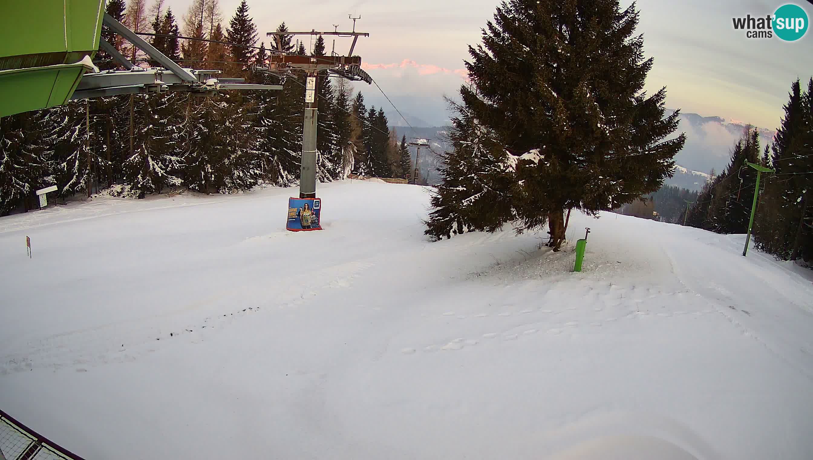 Skijalište Cerkno web kamera Lom – Slovenija