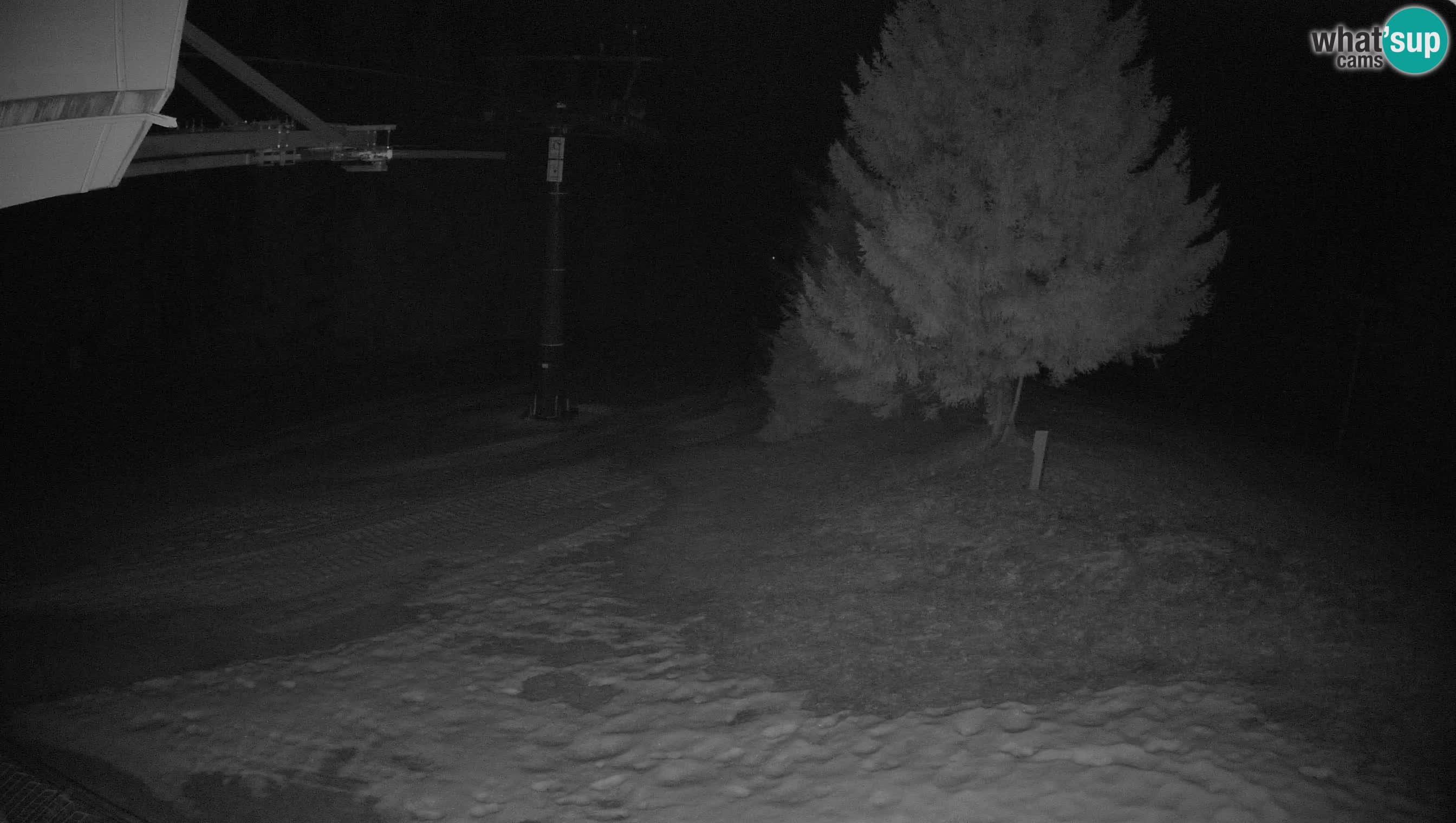 Smušišče Cerkno spletna kamera Lom zgornja proga