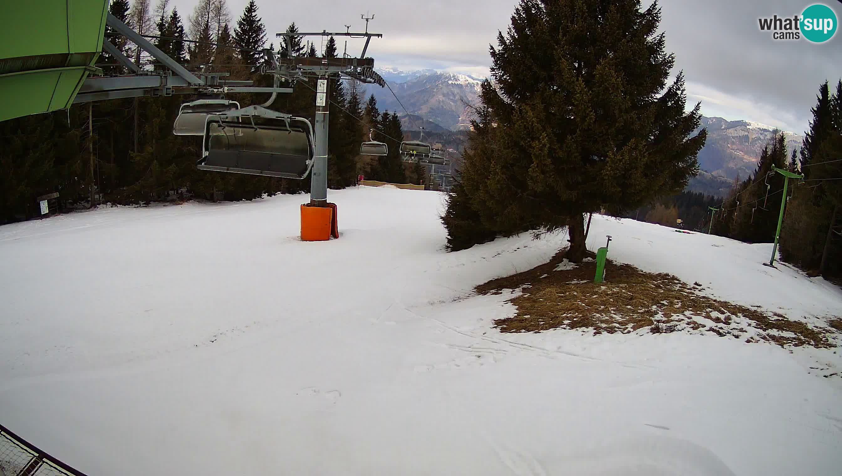 Smušišče Cerkno spletna kamera Lom zgornja proga
