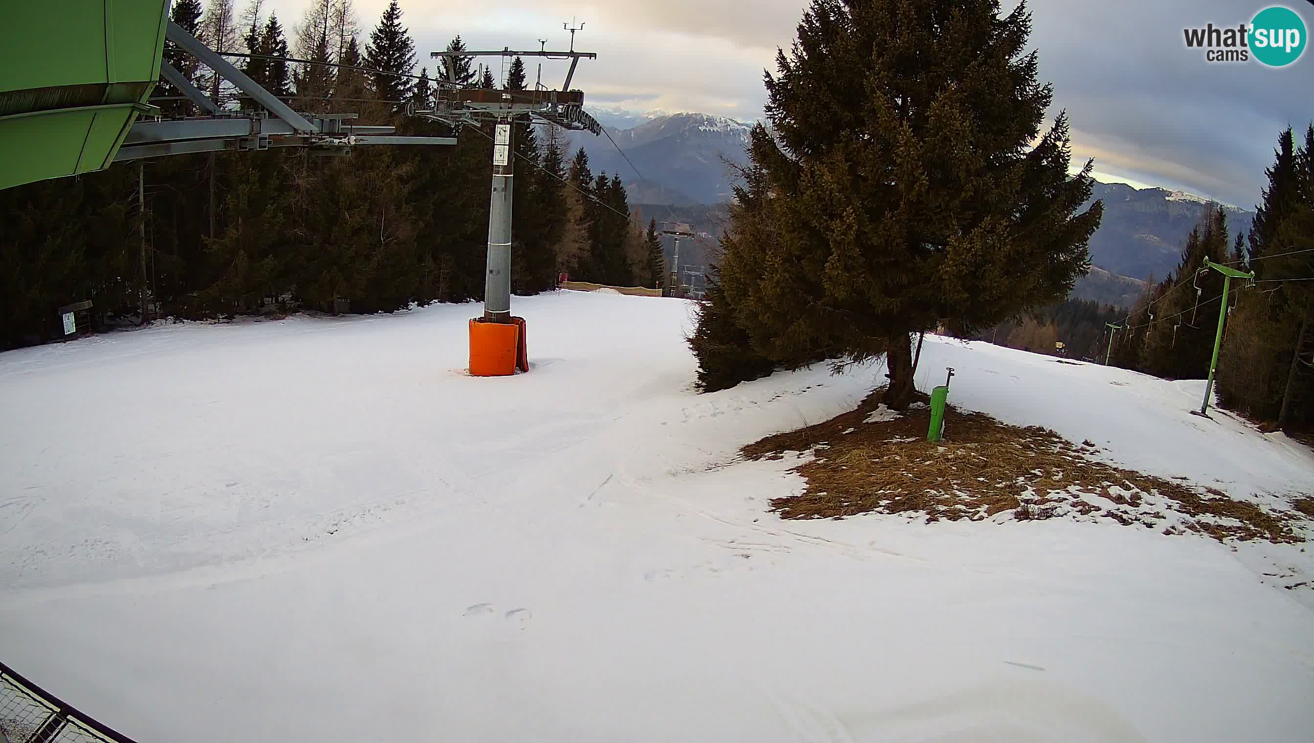 Skizentrum webcam Cerkno Lom – Slowenien