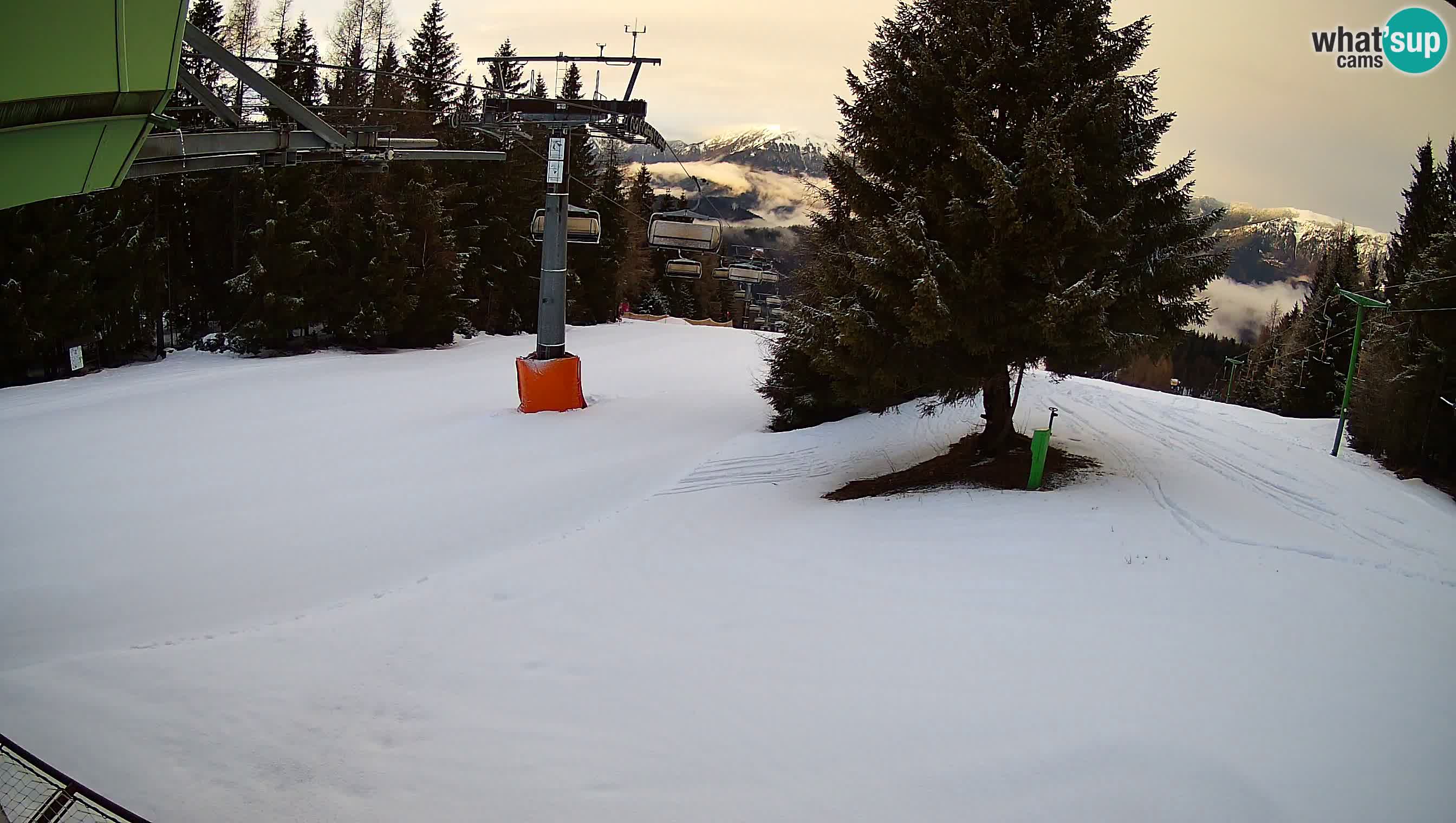 Cámara en vivo Estación de esquí de Cerkno Lom – Eslovenia