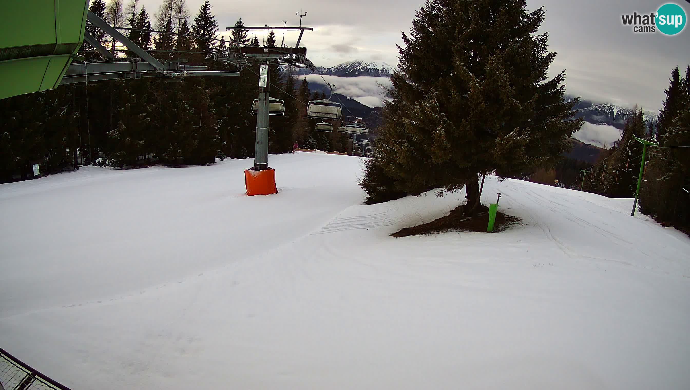 Skizentrum webcam Cerkno Lom – Slowenien