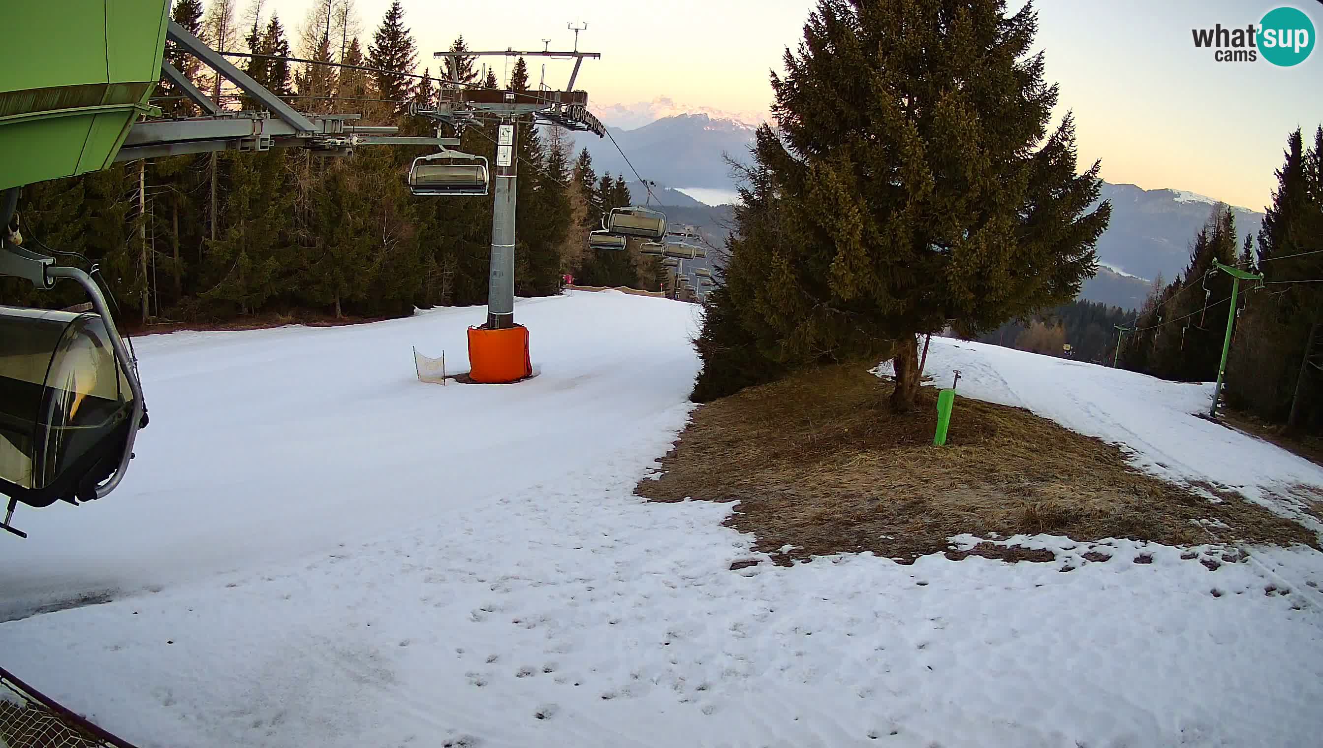 Smušišče Cerkno spletna kamera Lom zgornja proga