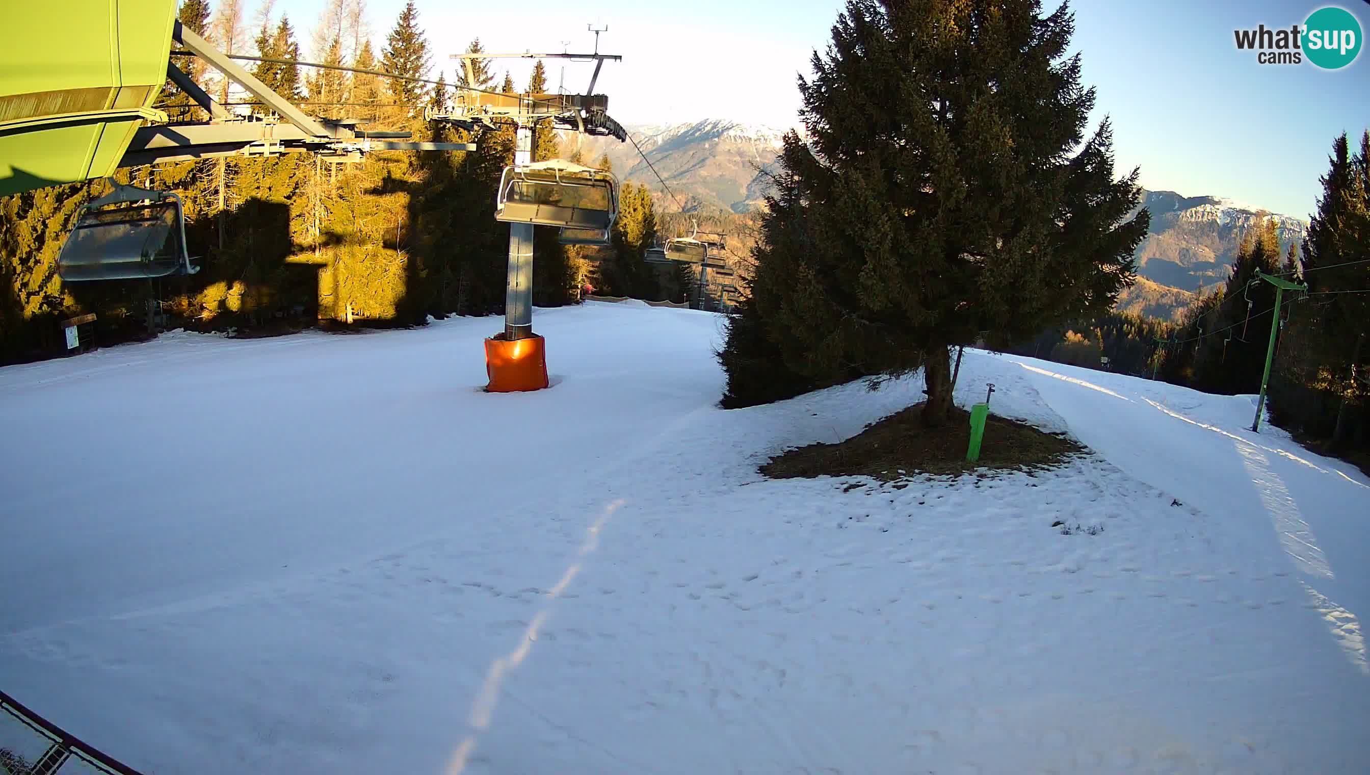 Smušišče Cerkno spletna kamera Lom zgornja proga