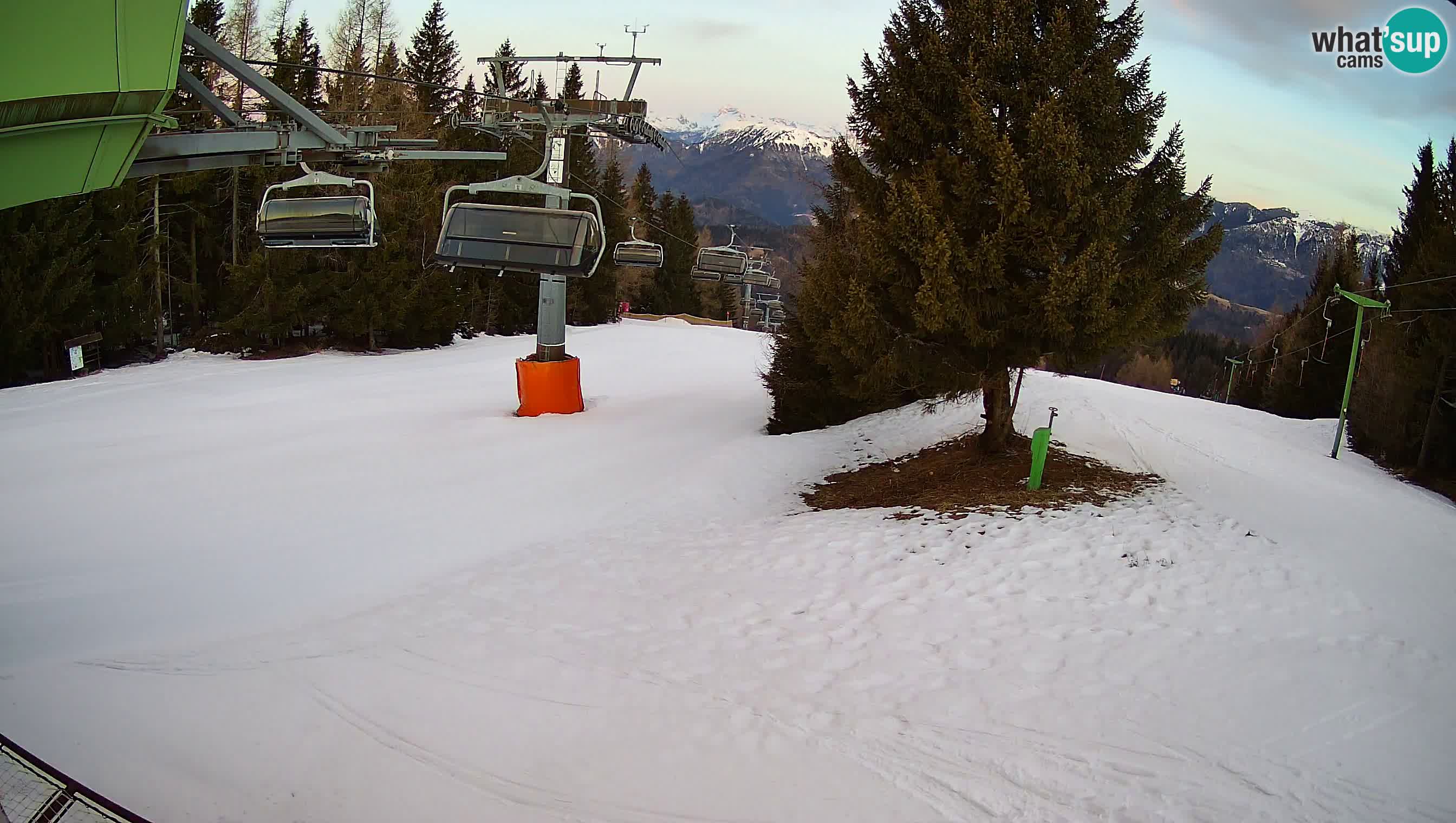 Smušišče Cerkno spletna kamera Lom zgornja proga