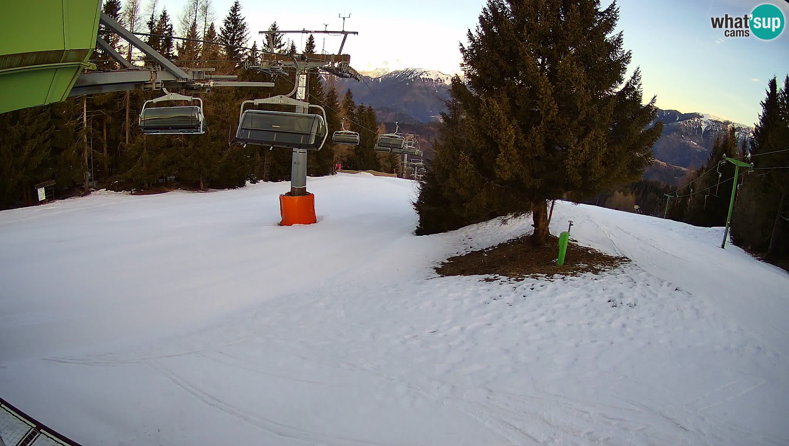 Skijalište Cerkno web kamera Lom – Slovenija