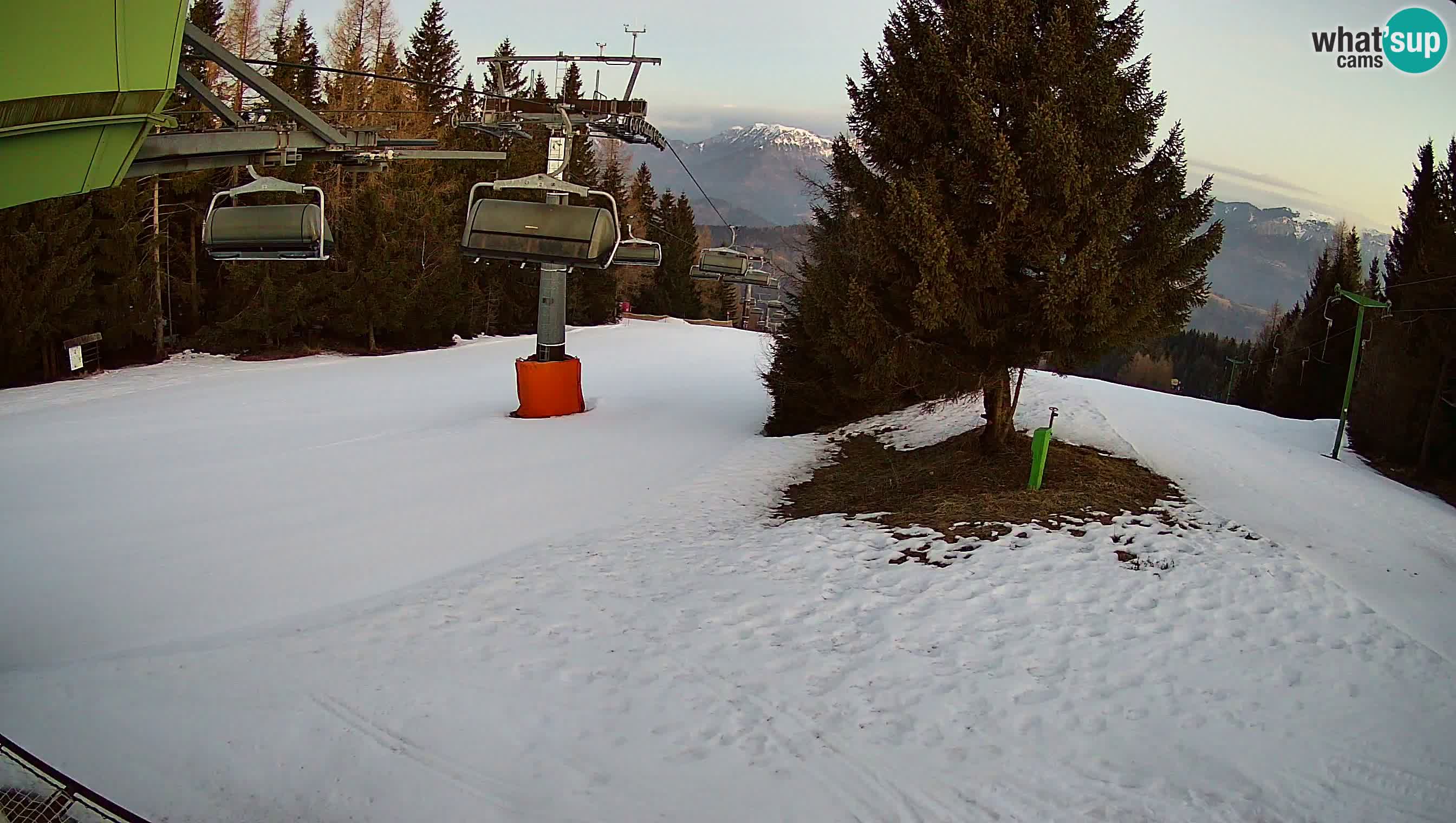 Skijalište Cerkno web kamera Lom – Slovenija
