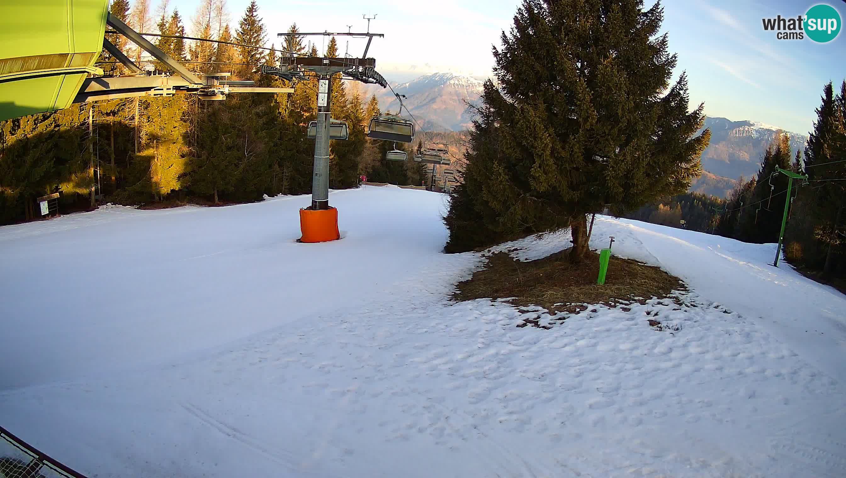 Skizentrum webcam Cerkno Lom – Slowenien