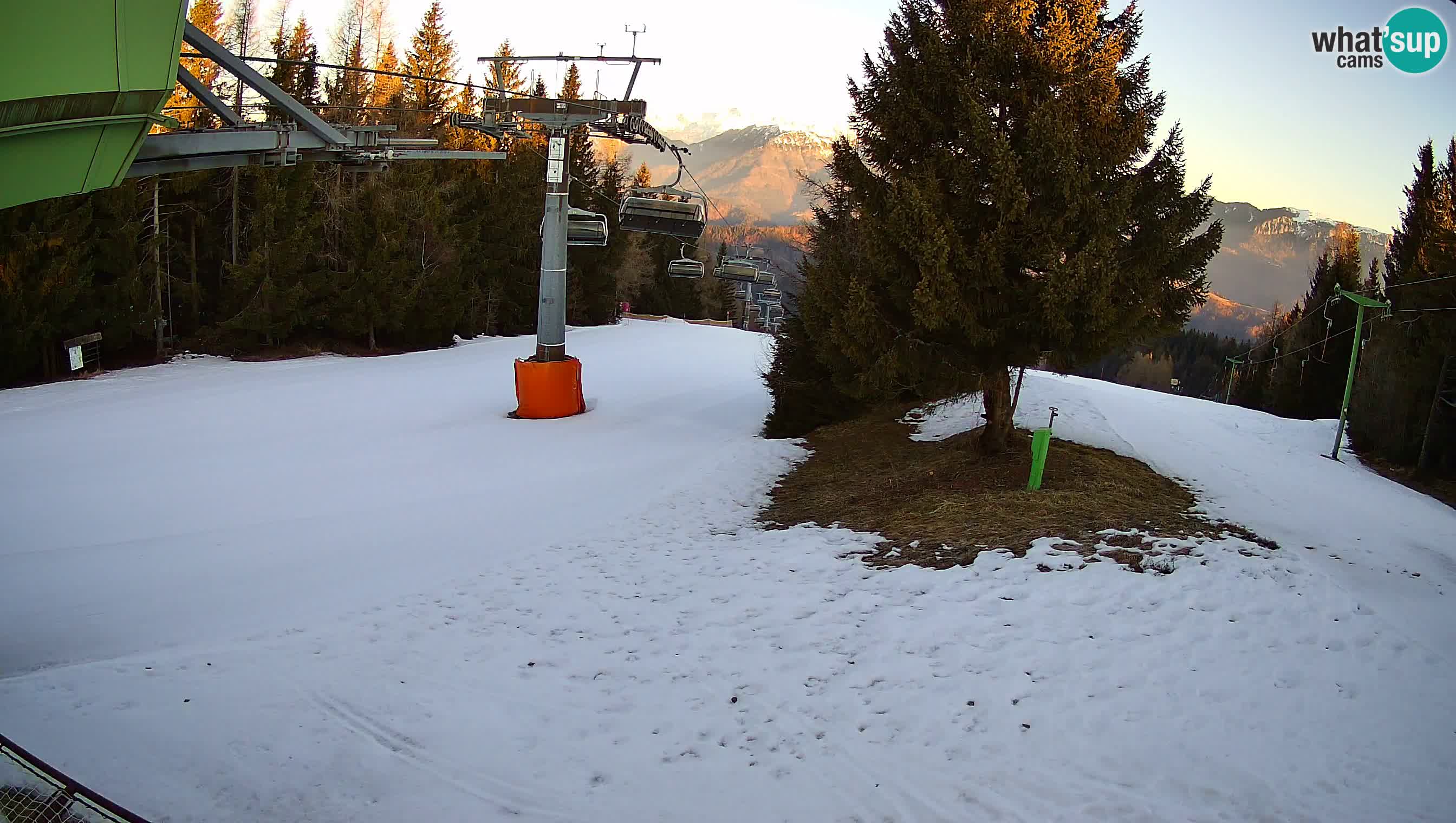 Smušišče Cerkno spletna kamera Lom zgornja proga