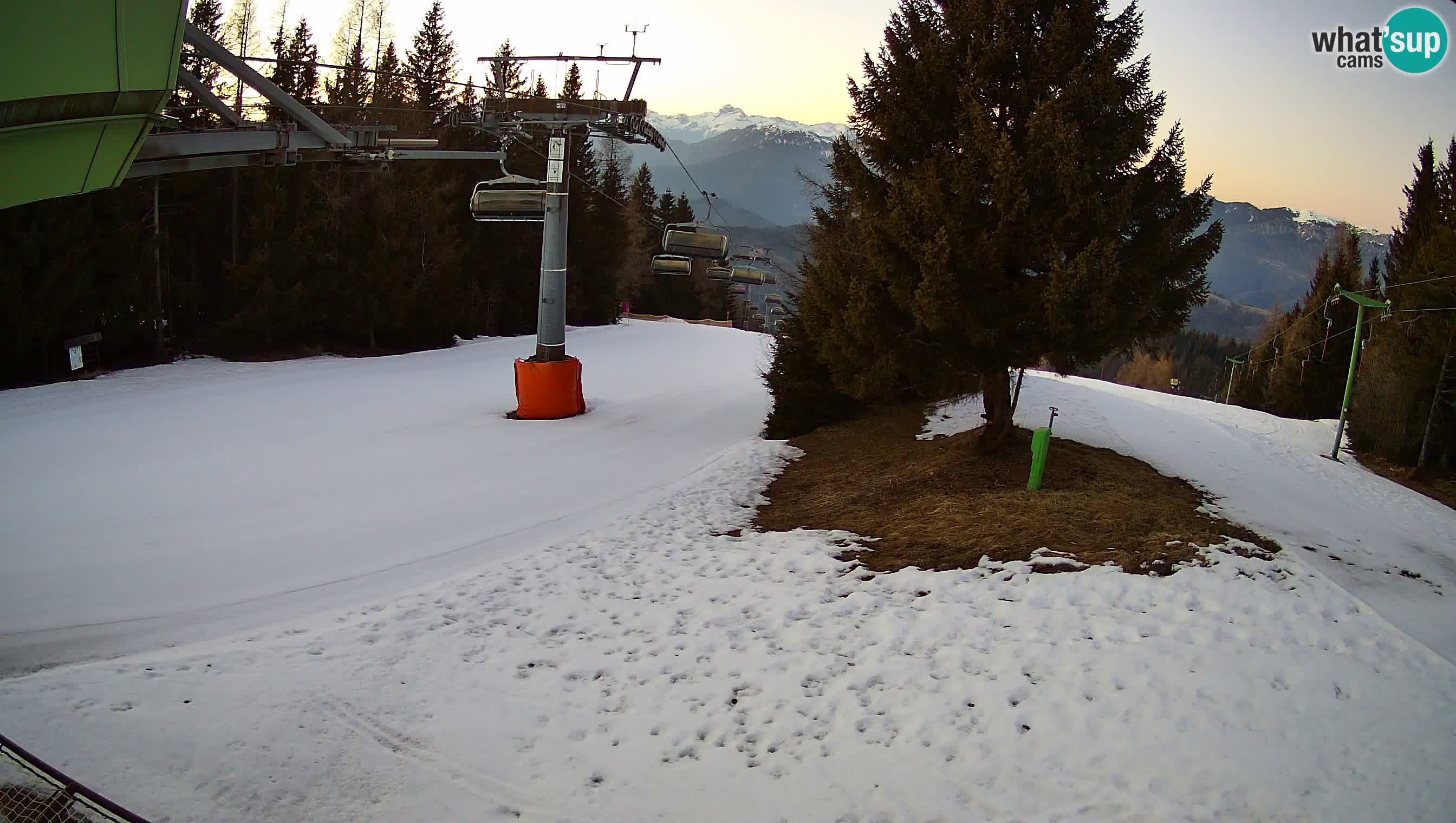 Cámara en vivo Estación de esquí de Cerkno Lom – Eslovenia