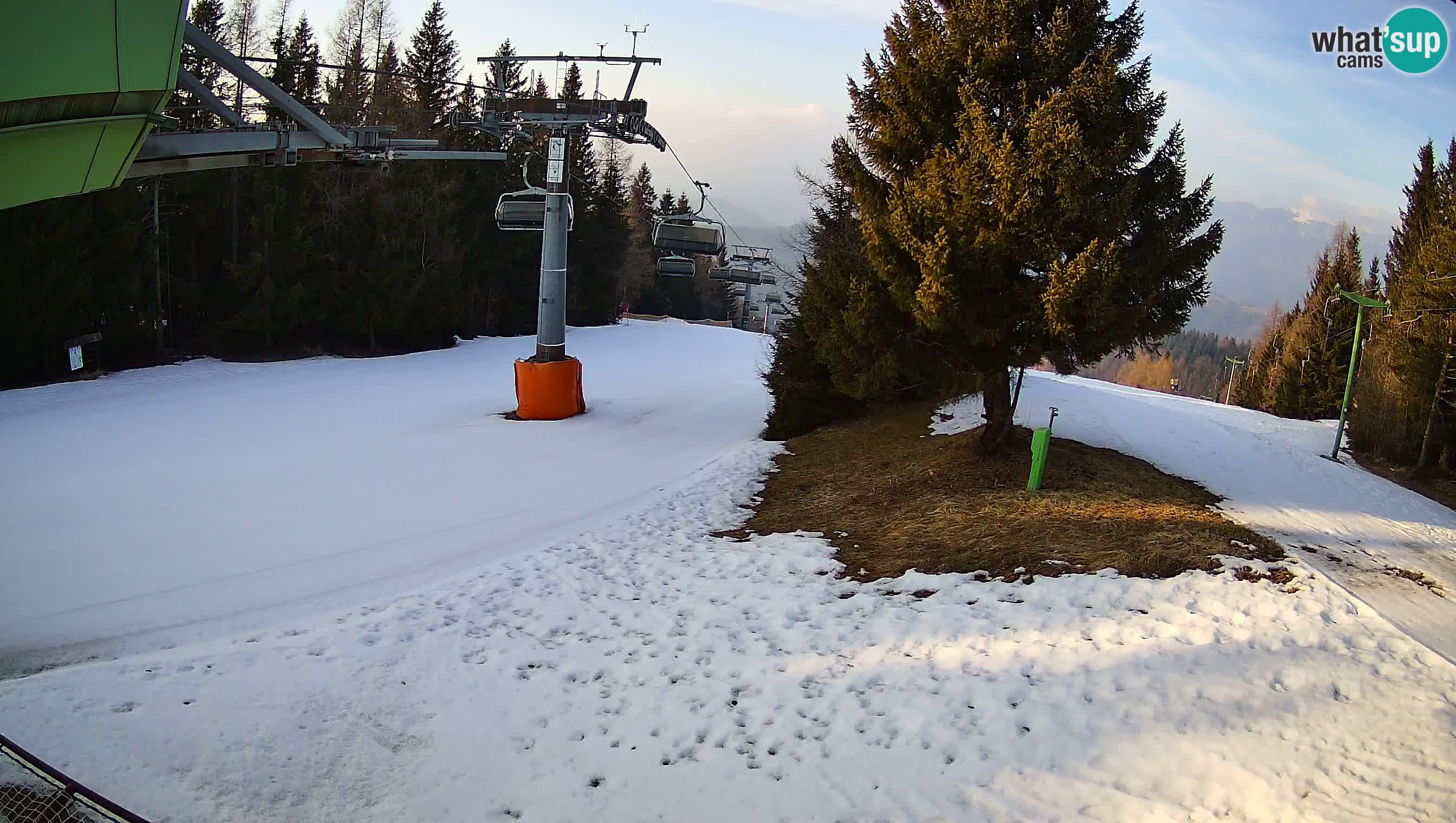 Smušišče Cerkno spletna kamera Lom zgornja proga