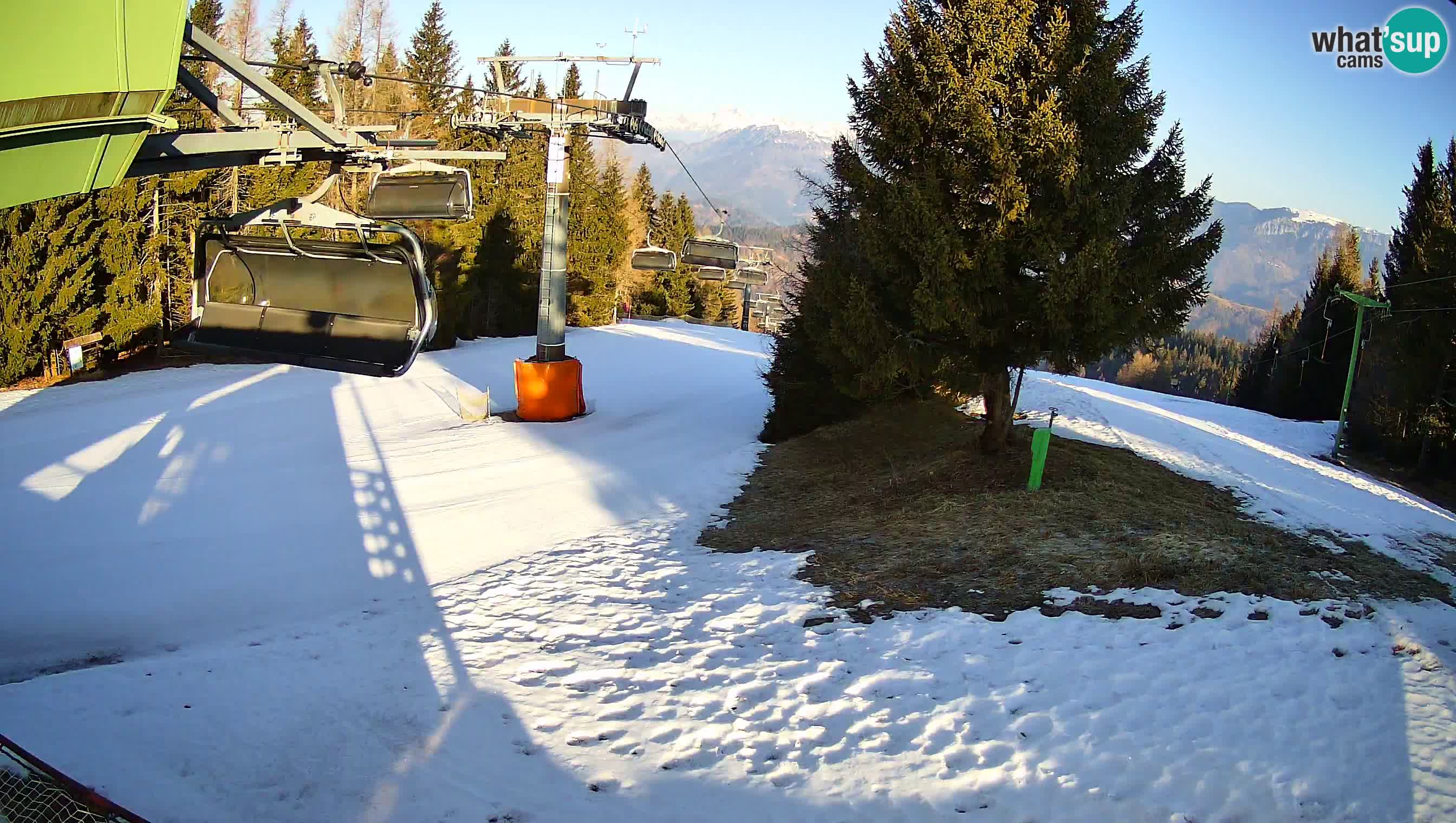 Smušišče Cerkno spletna kamera Lom zgornja proga