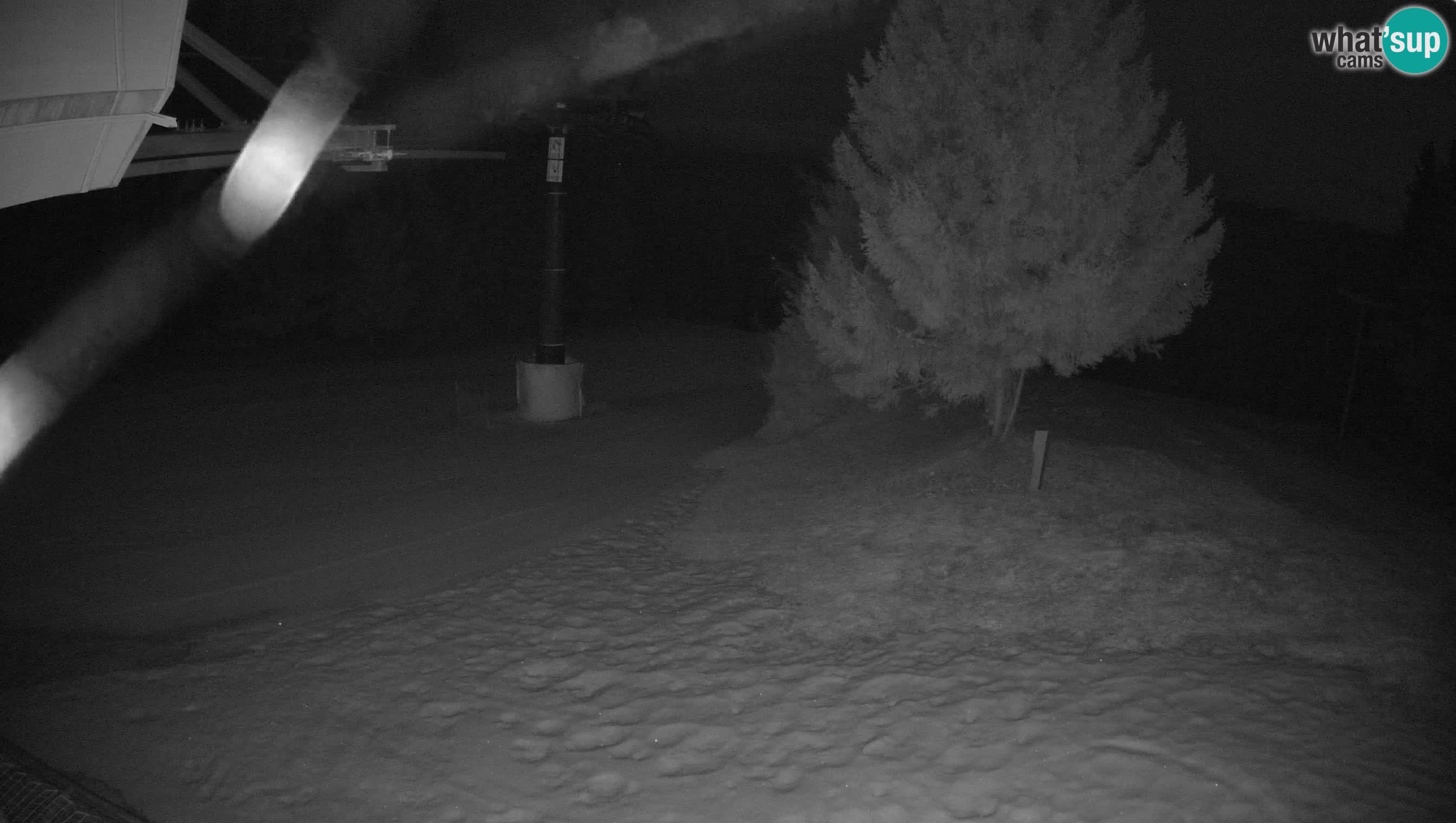 Smušišče Cerkno spletna kamera Lom zgornja proga