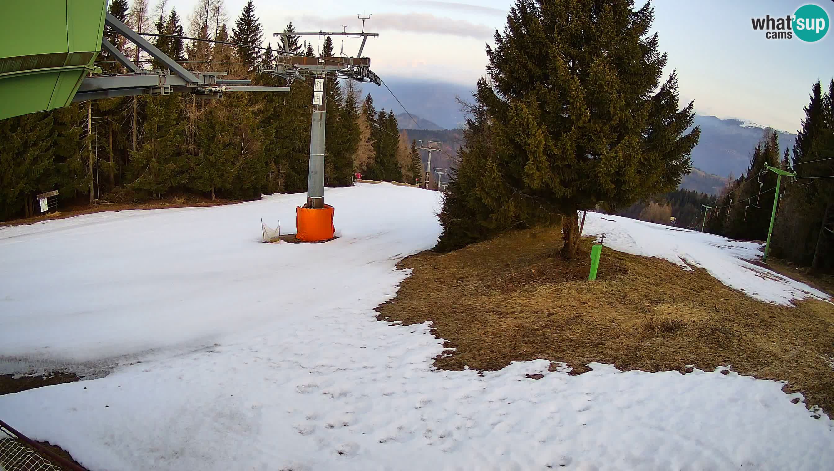 Smušišče Cerkno spletna kamera Lom zgornja proga