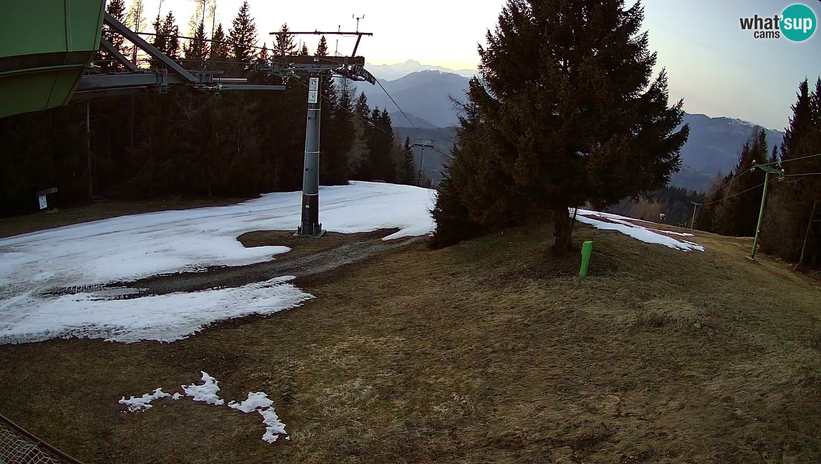 Smušišče Cerkno spletna kamera Lom zgornja proga