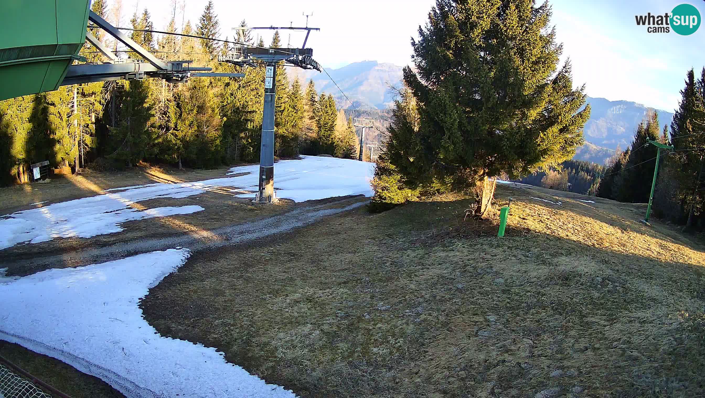 Skijalište Cerkno web kamera Lom – Slovenija