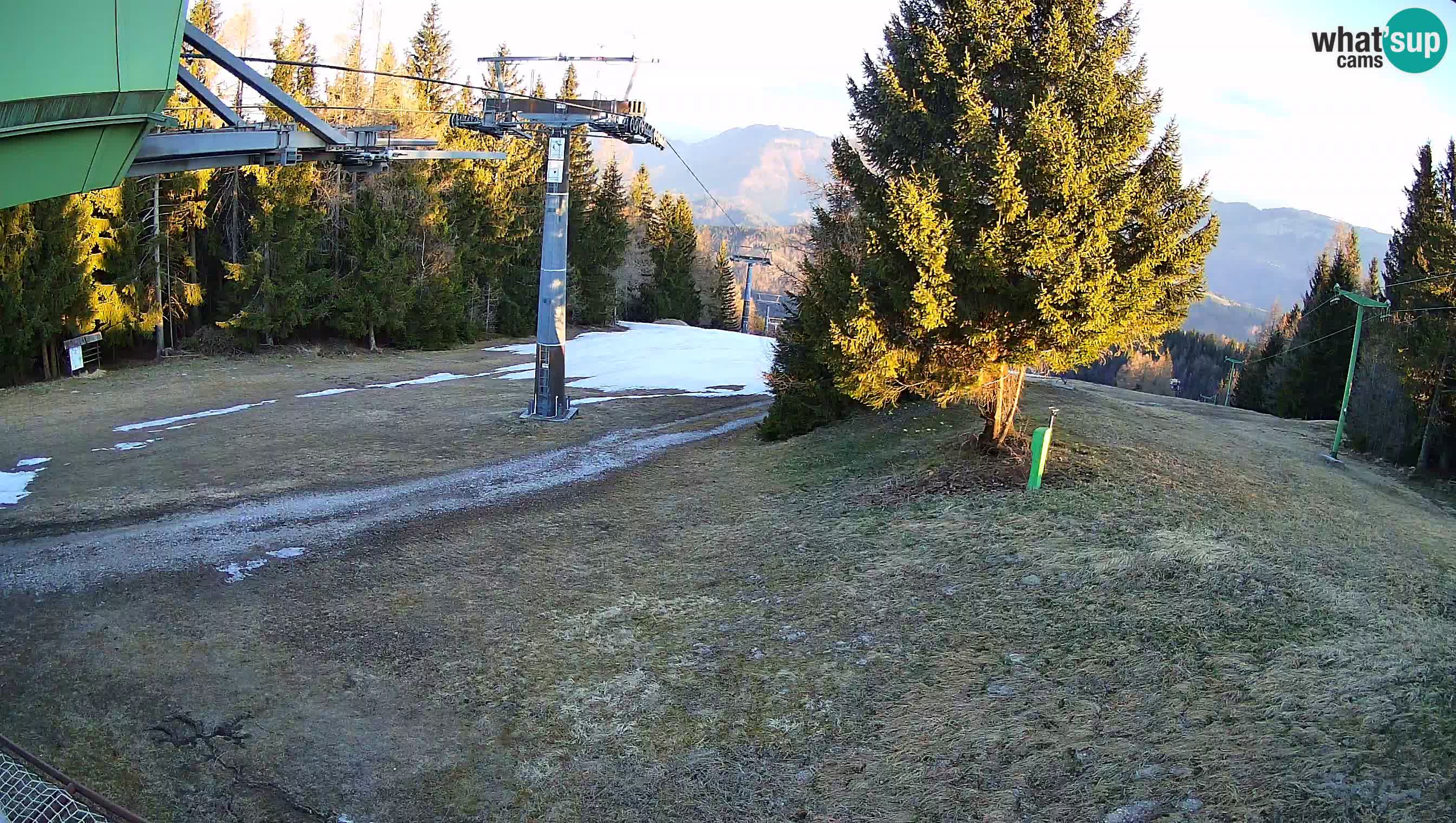 Skijalište Cerkno web kamera Lom – Slovenija