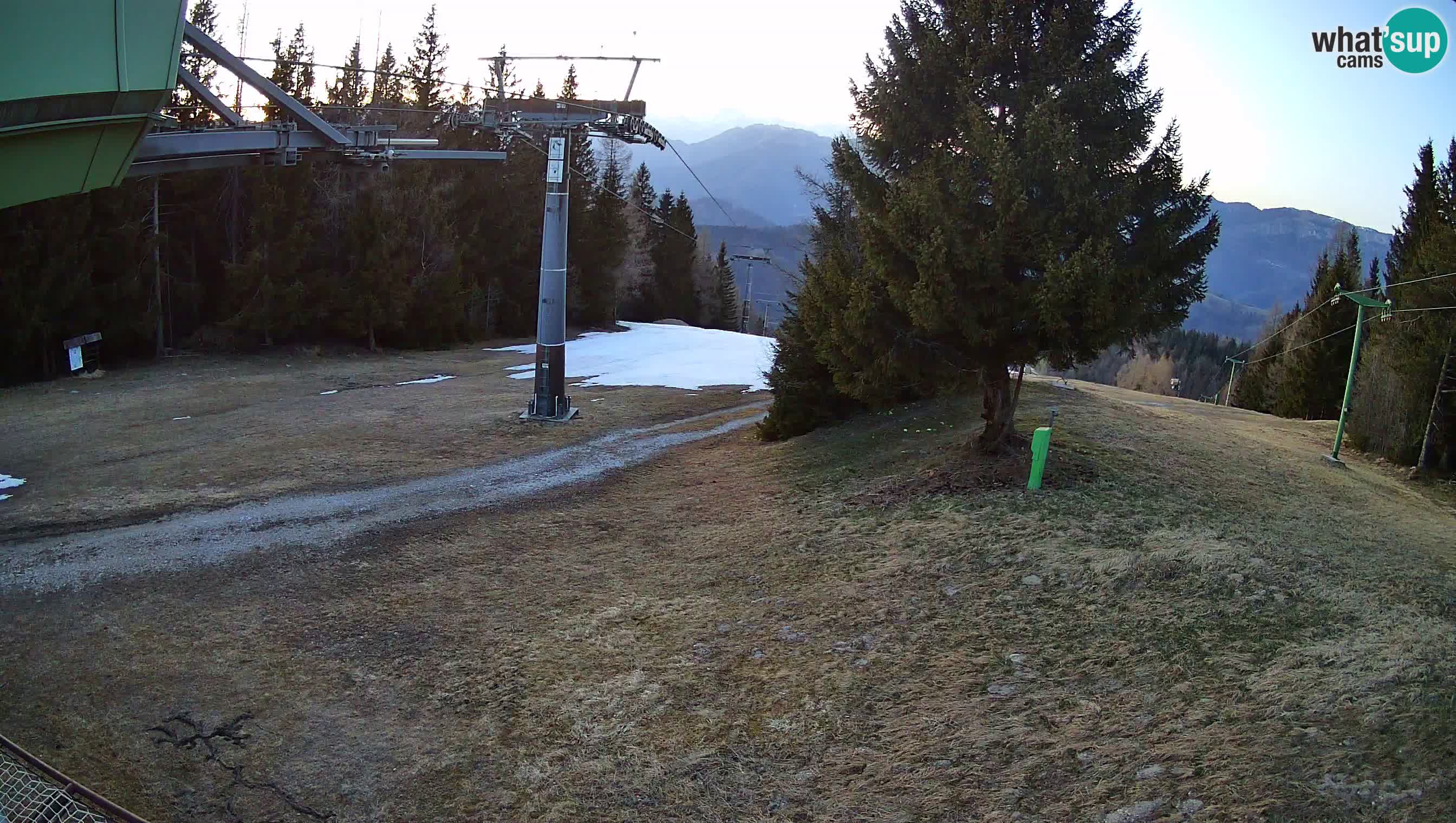 Skijalište Cerkno web kamera Lom – Slovenija