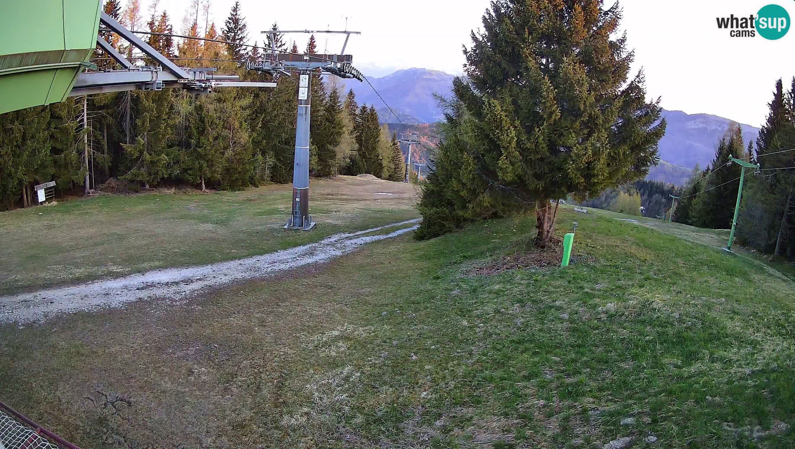 Smušišče Cerkno spletna kamera Lom zgornja proga