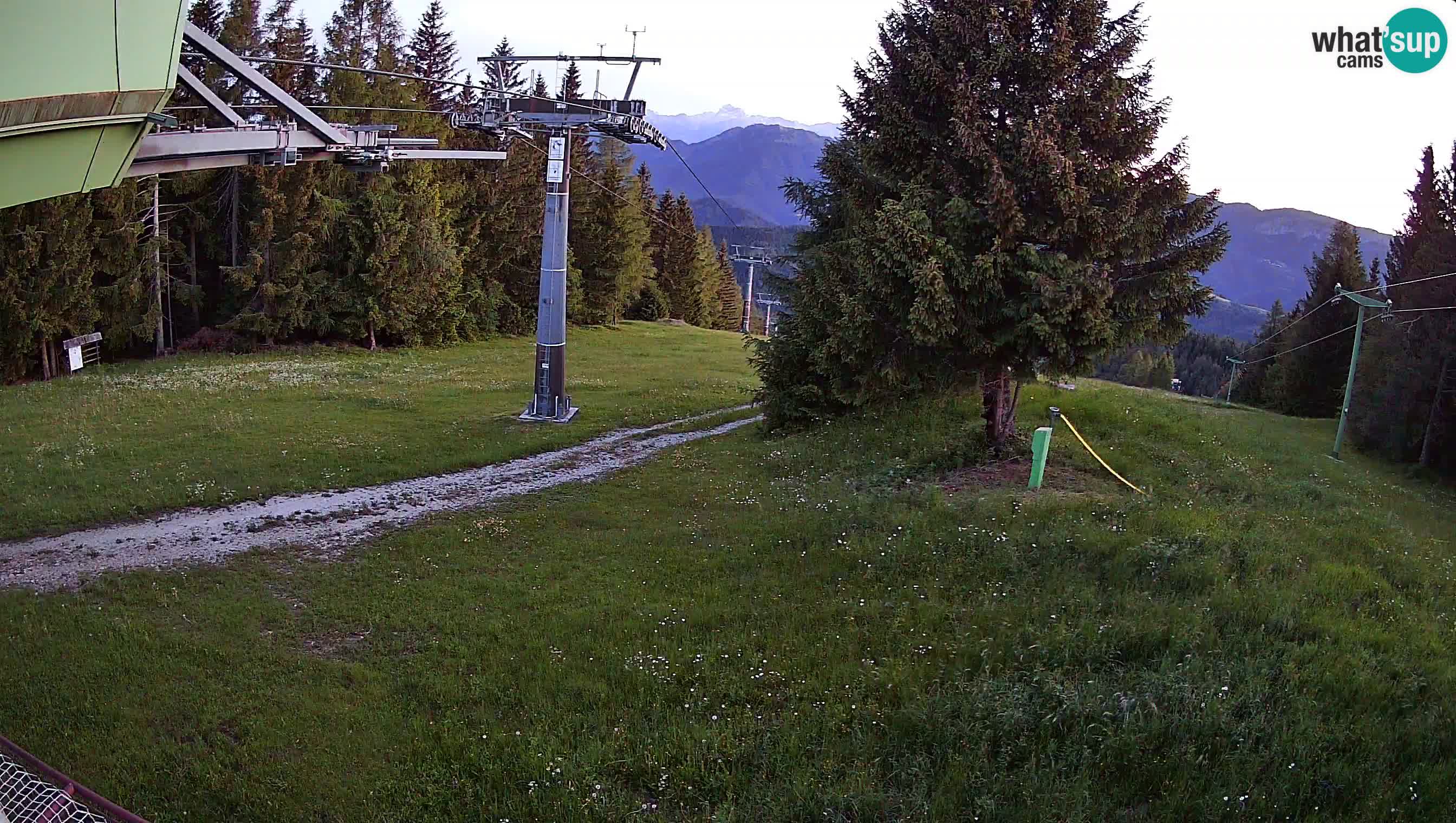 Smušišče Cerkno spletna kamera Lom zgornja proga