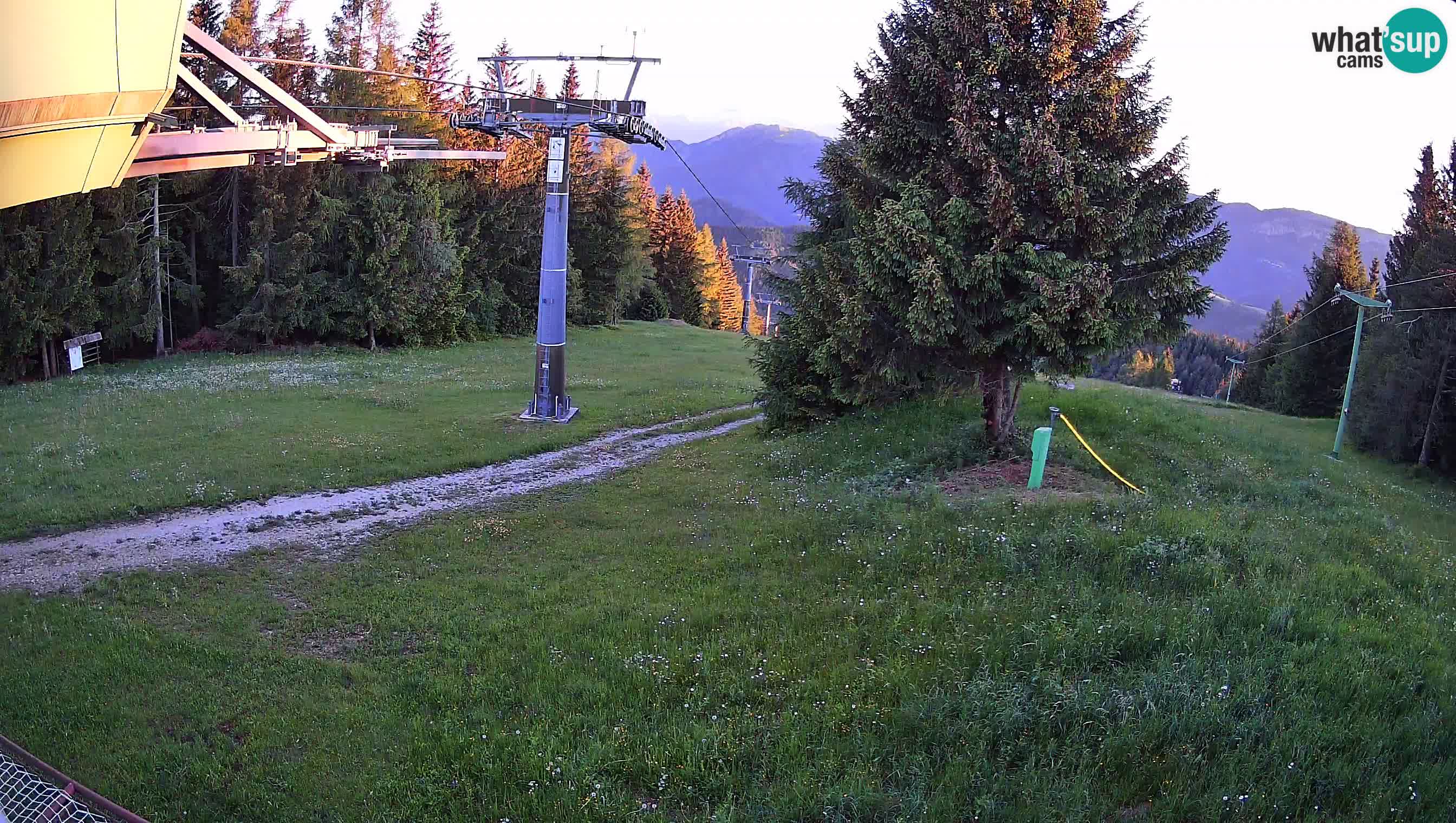 Skijalište Cerkno web kamera Lom – Slovenija