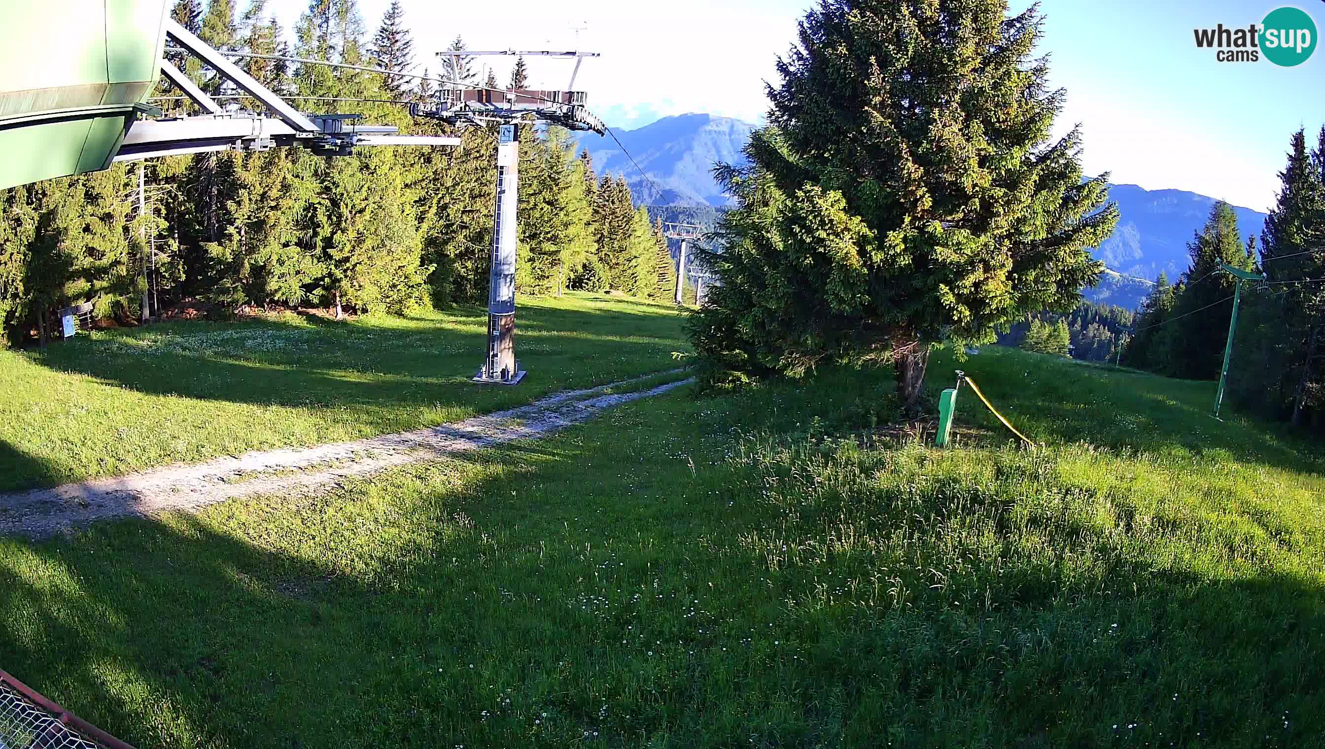 Skijalište Cerkno web kamera Lom – Slovenija